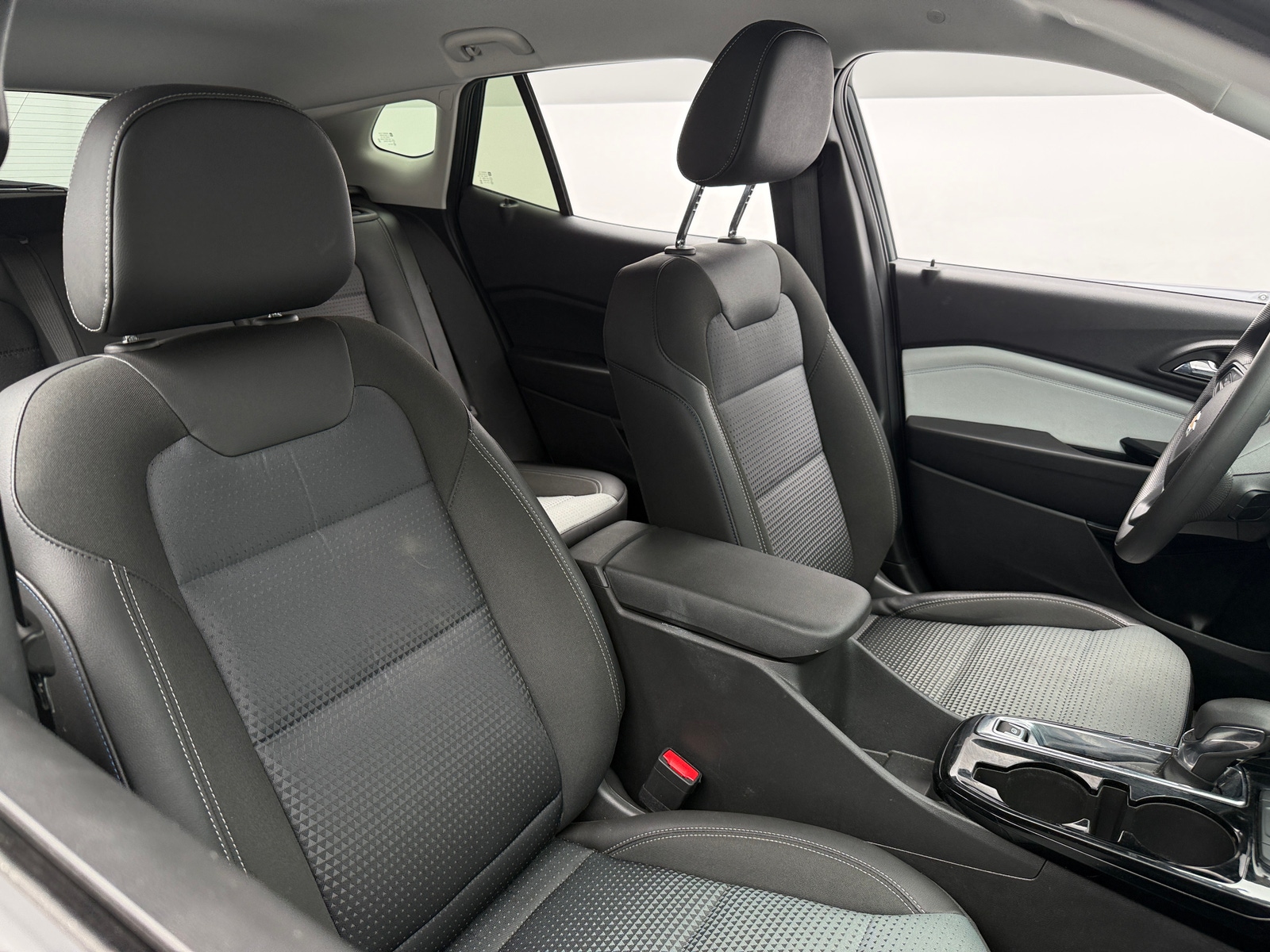 Thumbnail: 2025 Chevrolet Trax - 2