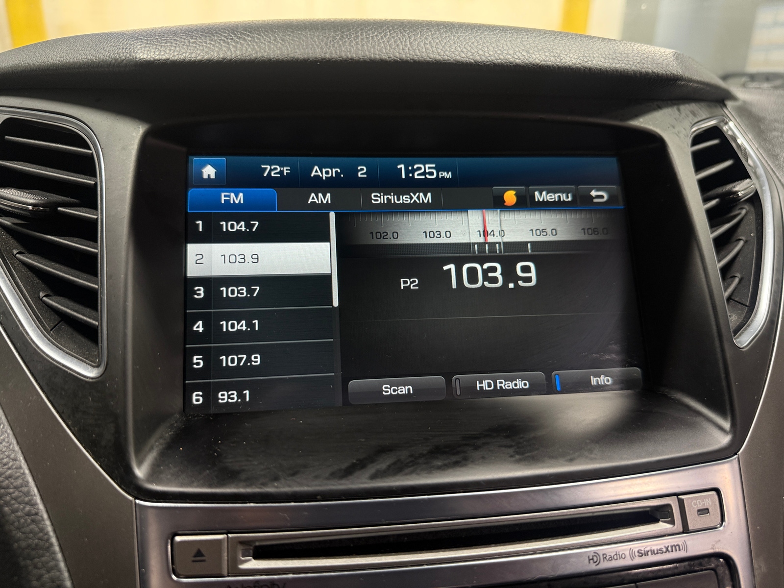 Thumbnail: 2016 Hyundai Azera - 3