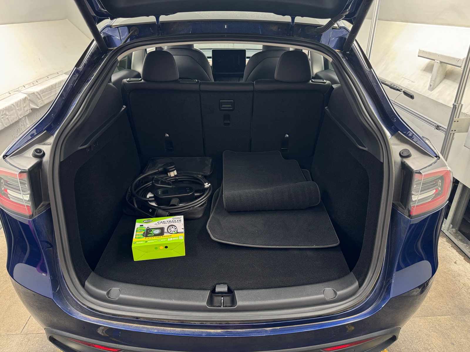 Thumbnail: 2023 Tesla Model Y - 6