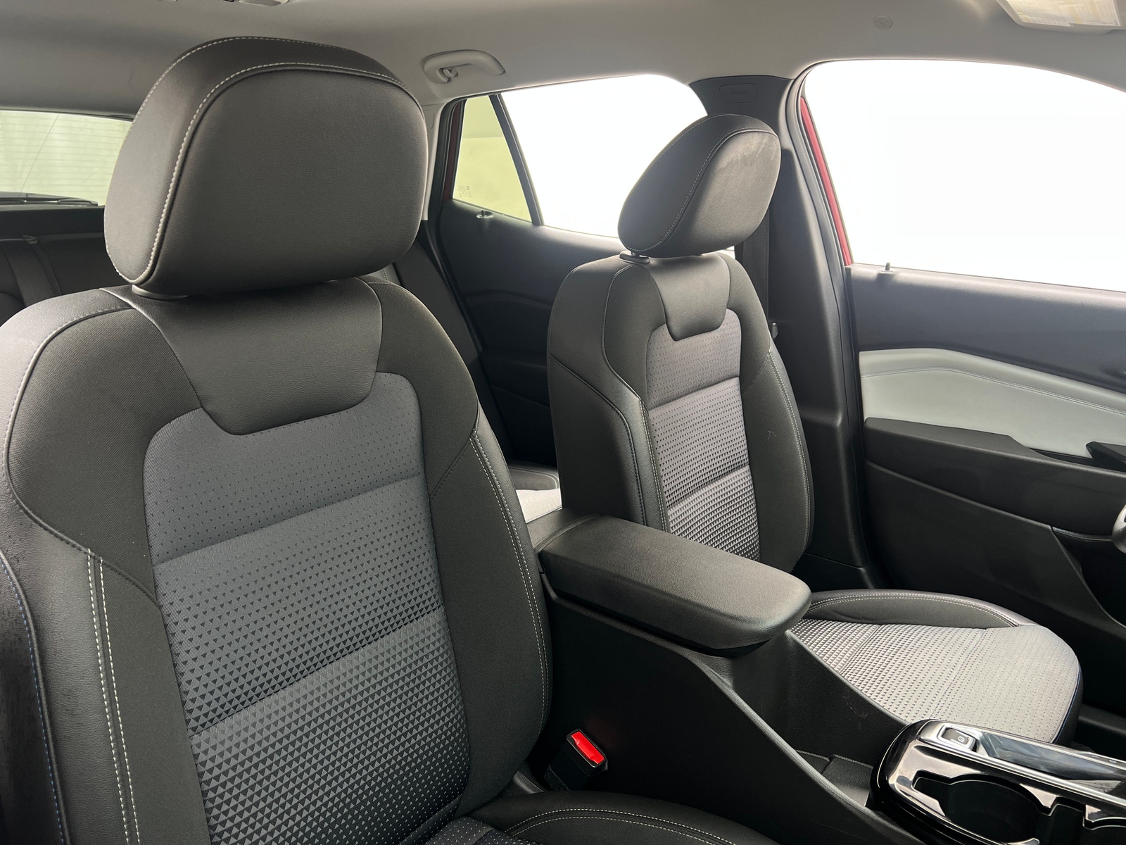 Thumbnail: 2025 Chevrolet Trax - 2