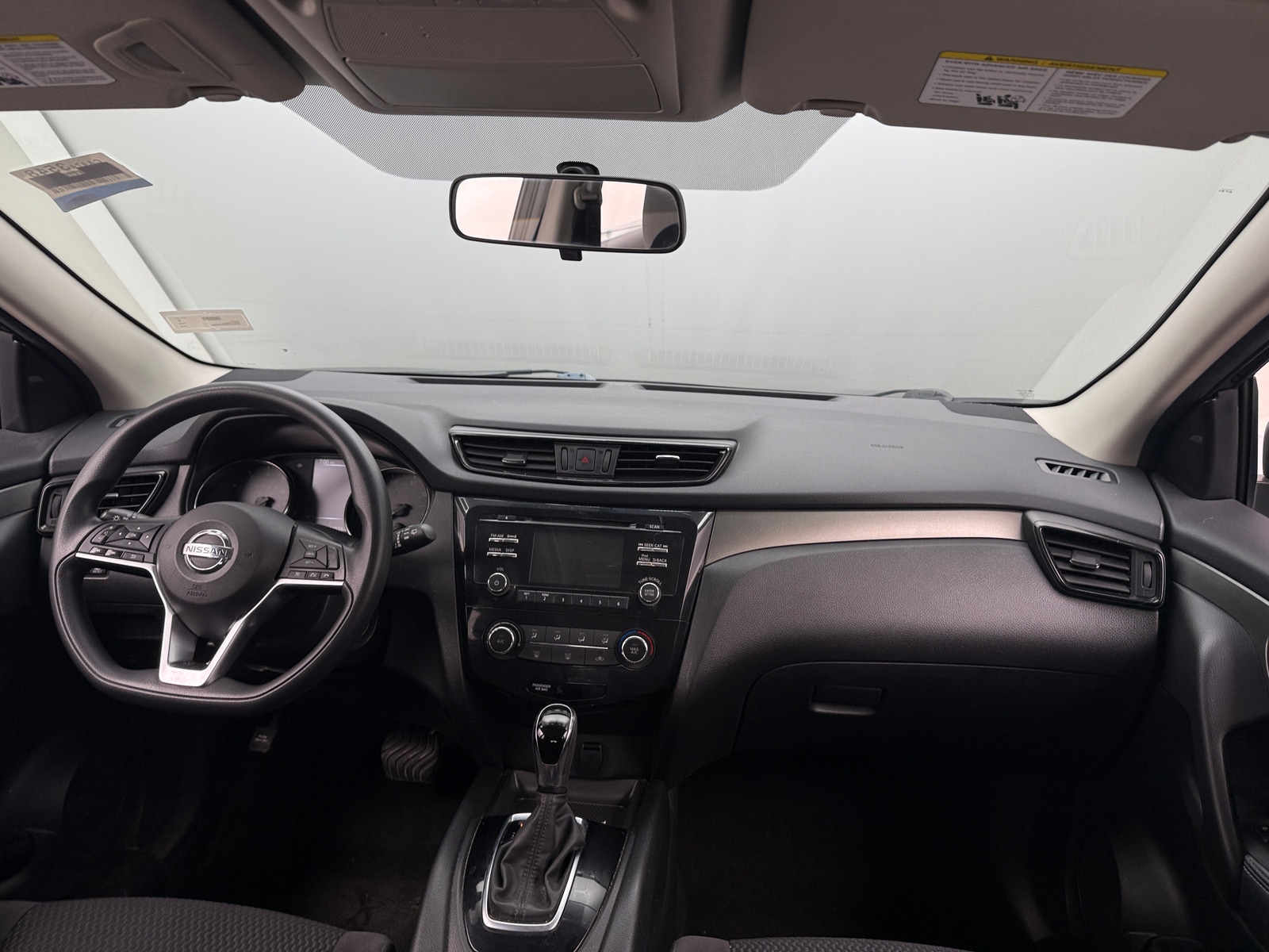 Thumbnail: 2018 Nissan Rogue Sport - 3