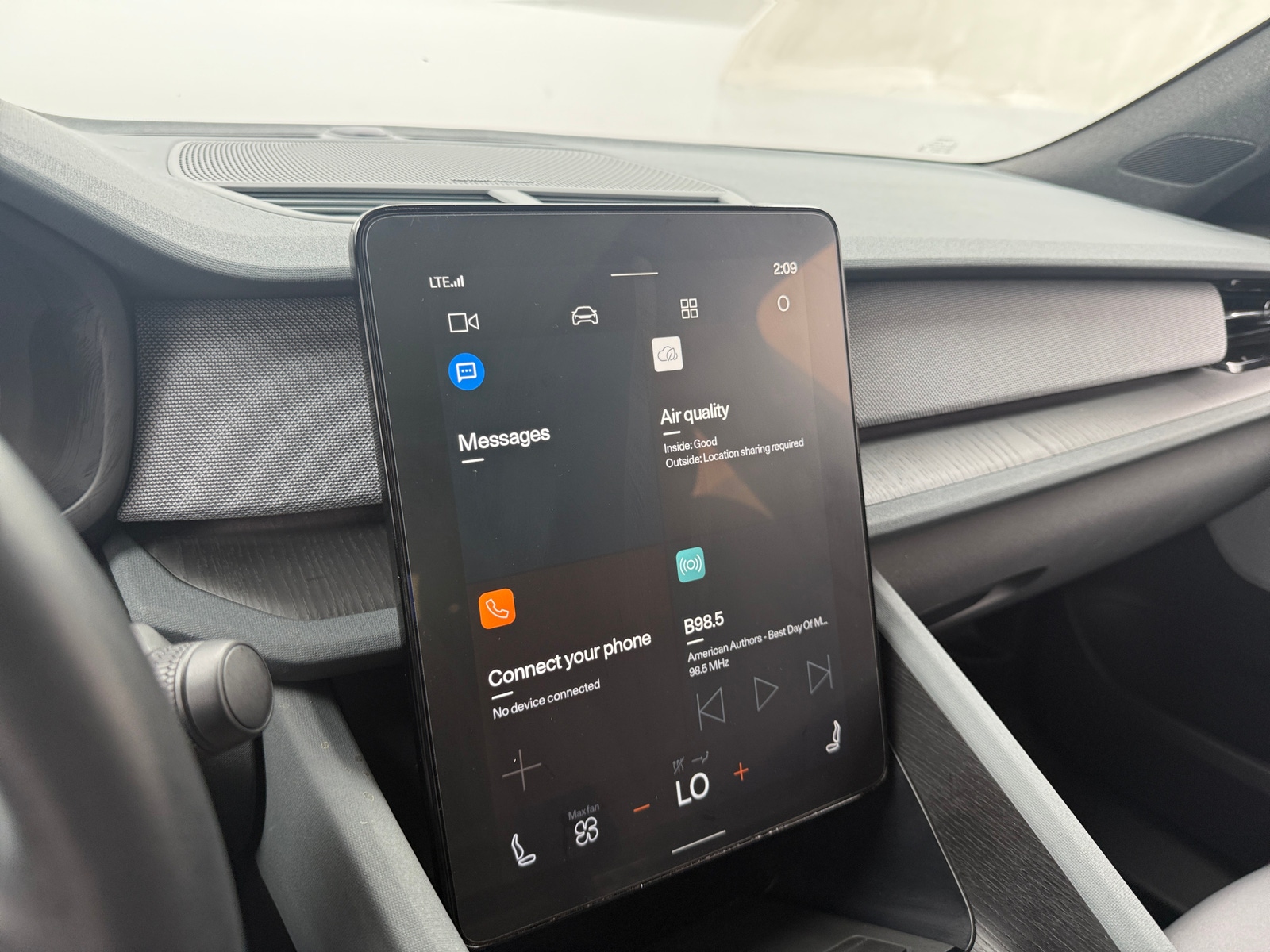 Thumbnail: 2024 Polestar 2 - 4