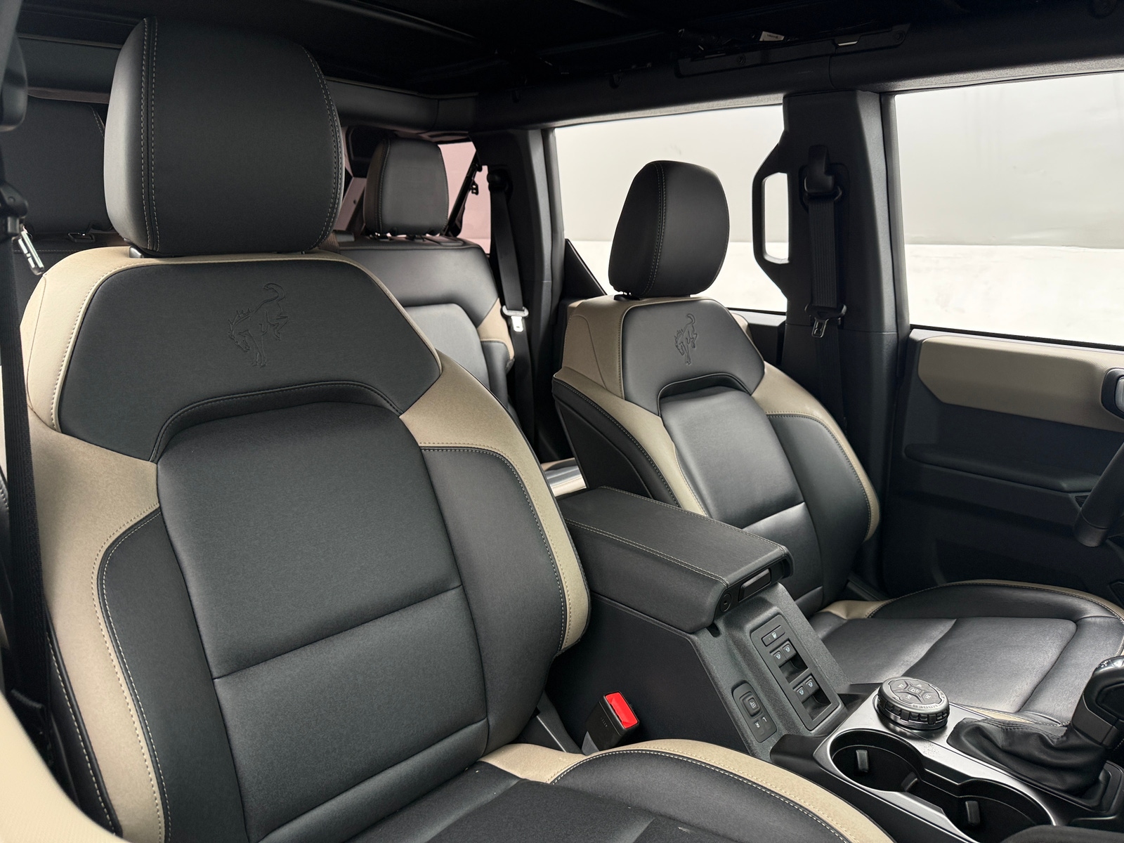 Thumbnail: 2025 Ford Bronco - 2