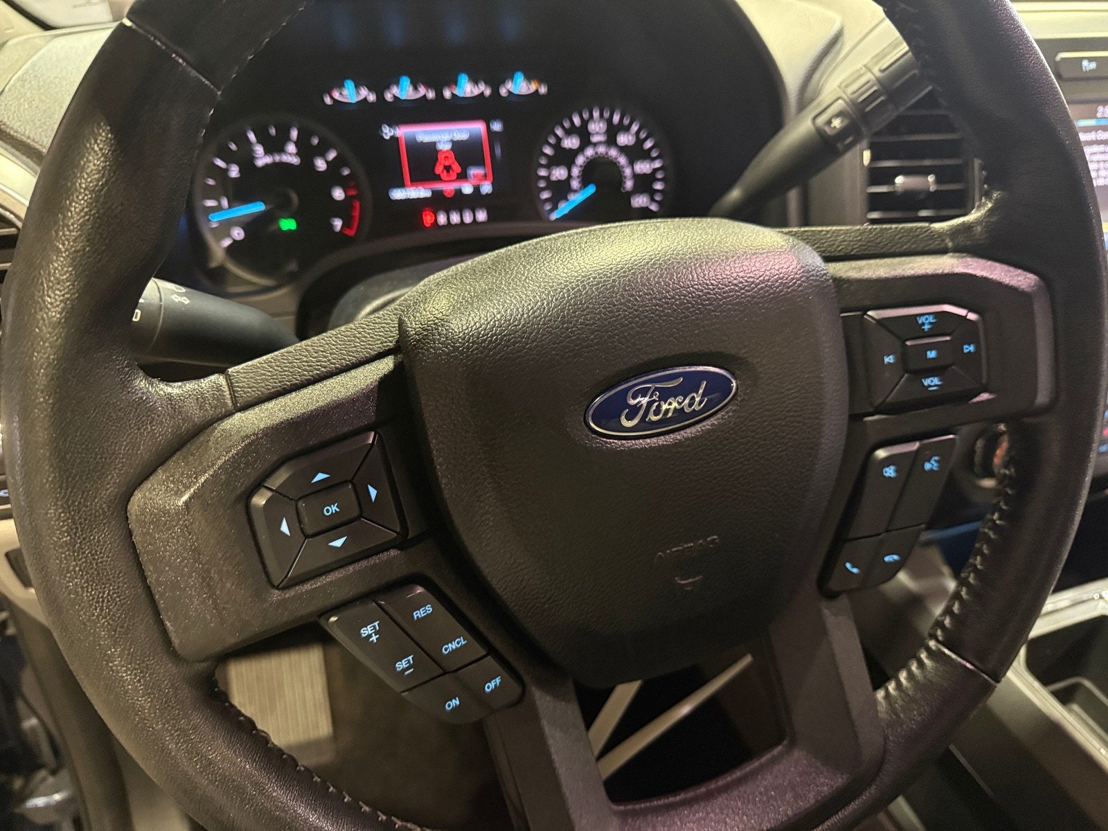 Thumbnail: 2019 Ford Econoline - 5