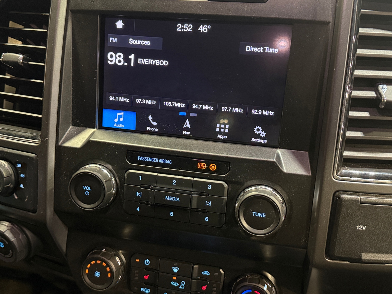 Thumbnail: 2019 Ford Econoline - 4