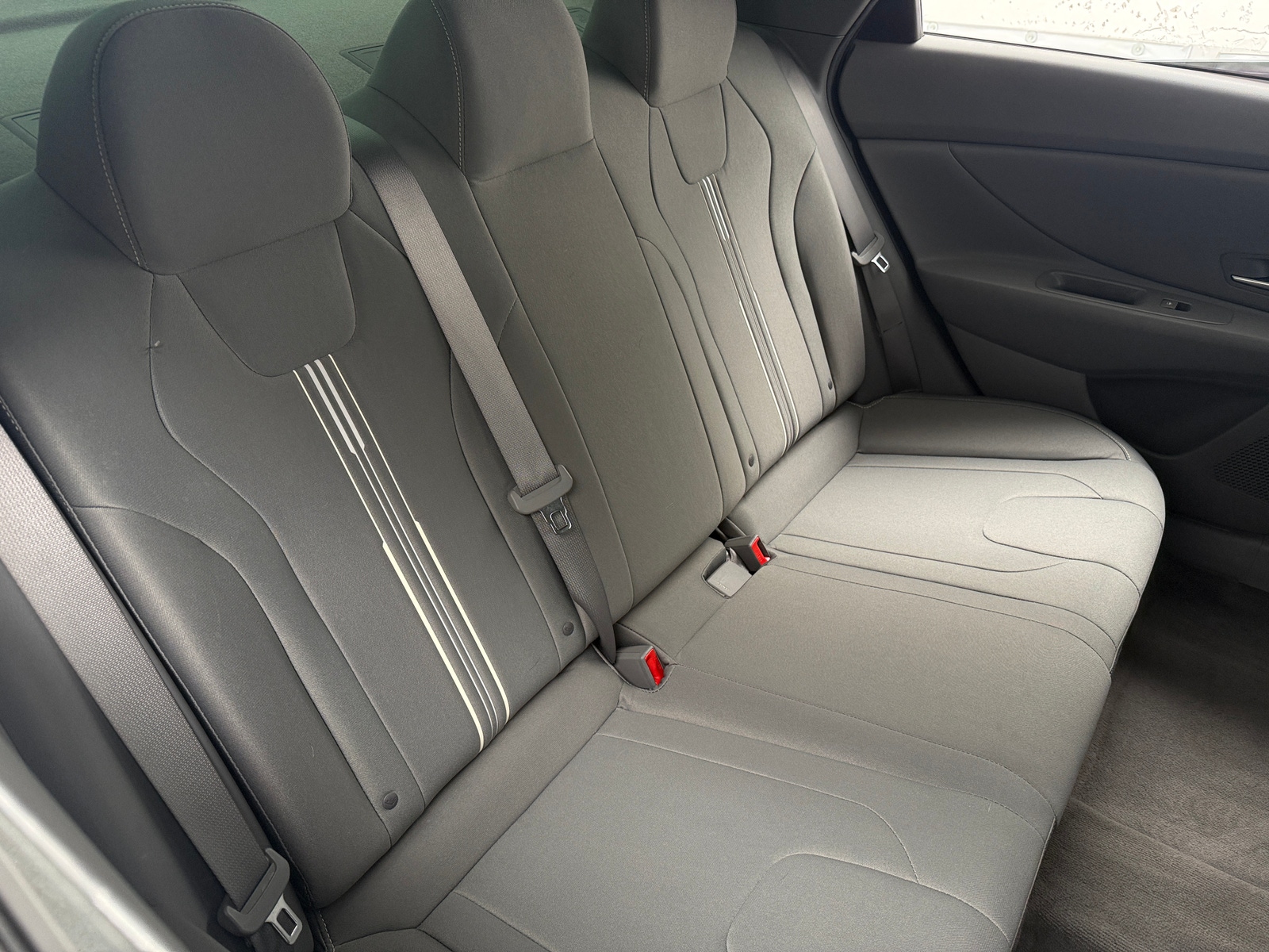 Thumbnail: 2022 Hyundai Elantra - 6