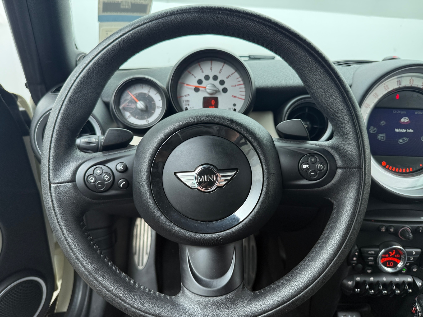 Thumbnail: 2014 MINI Cooper Convertible - 4