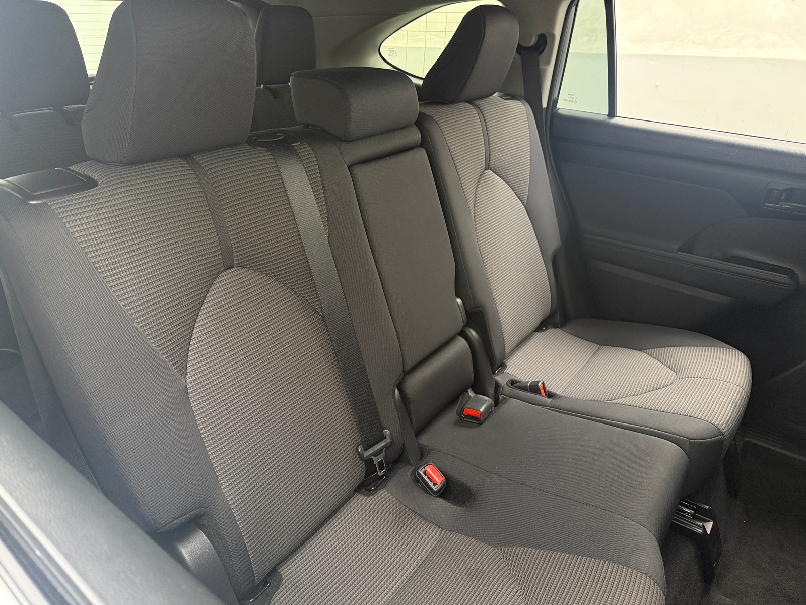 Thumbnail: 2025 Toyota Highlander - 6