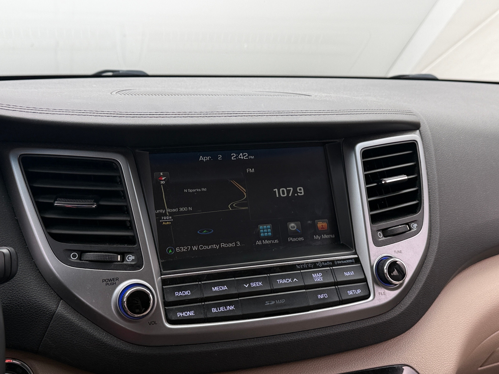 Thumbnail: 2017 Hyundai Tucson - 3