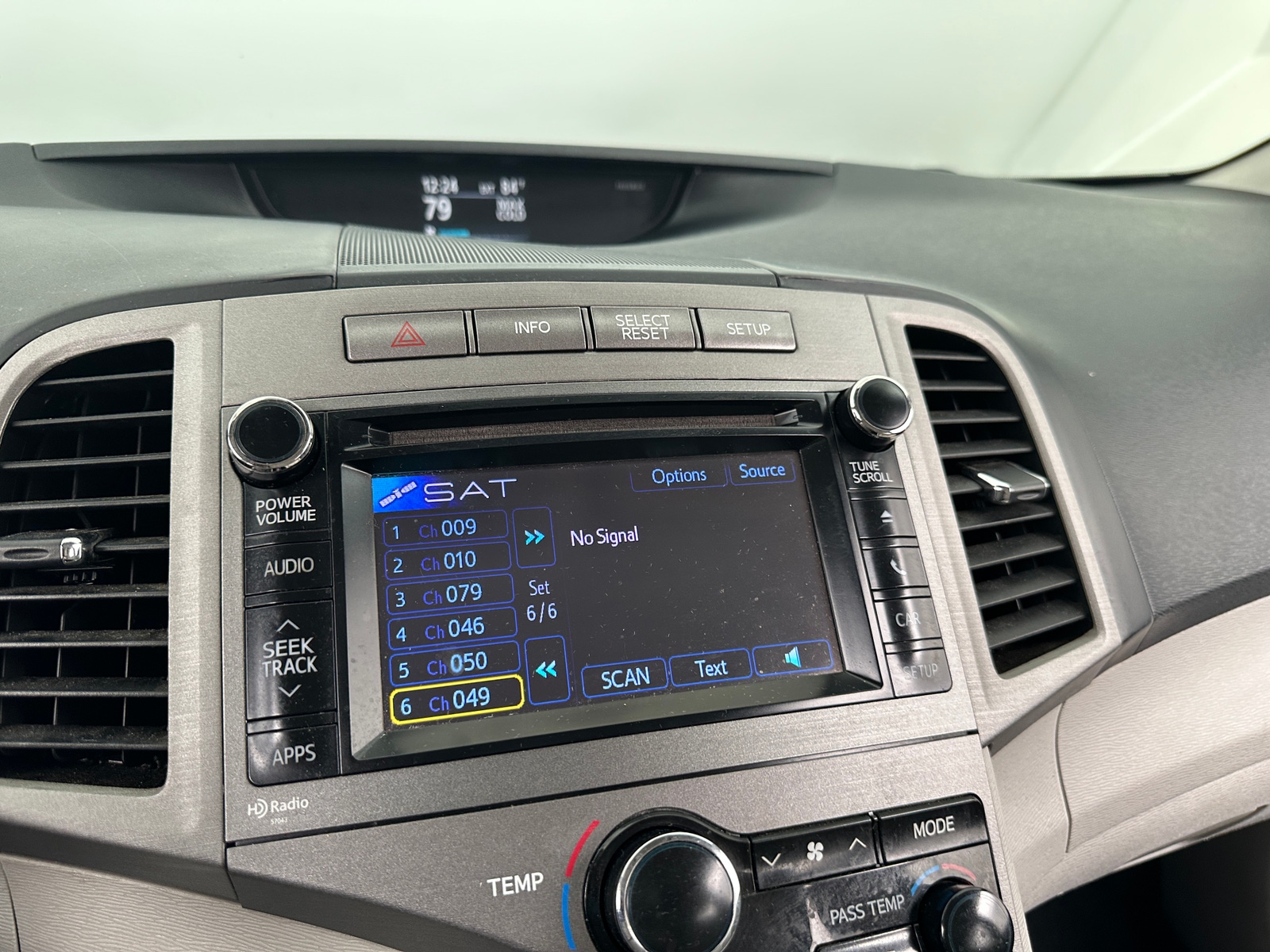 Thumbnail: 2014 Toyota Venza - 4