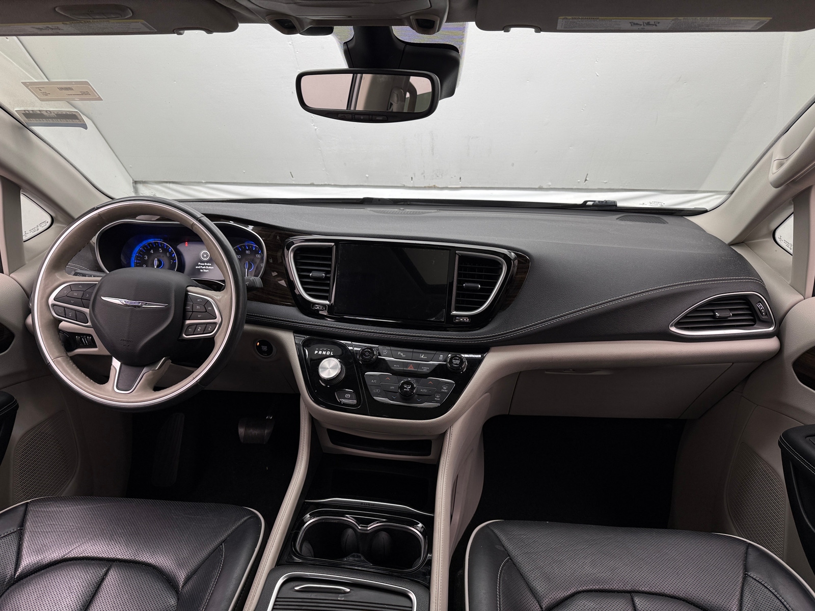 Thumbnail: 2021 Chrysler Pacifica - 2