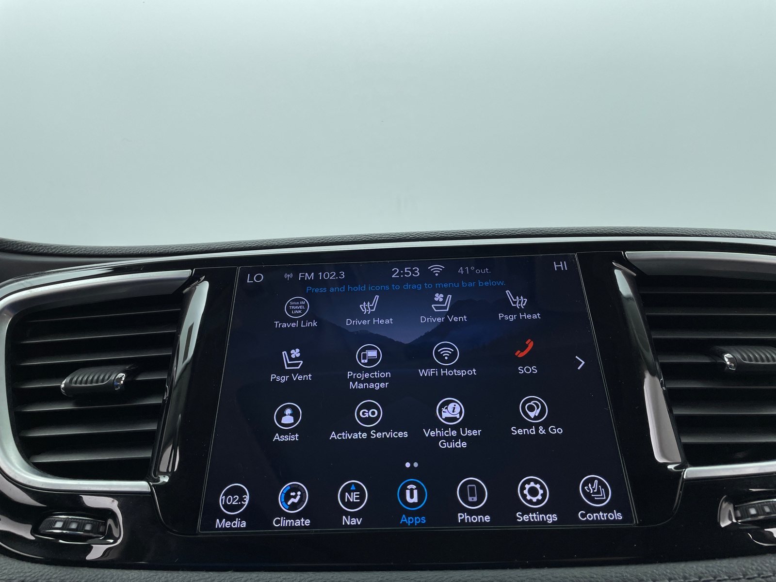 Thumbnail: 2020 Chrysler Pacifica - 3