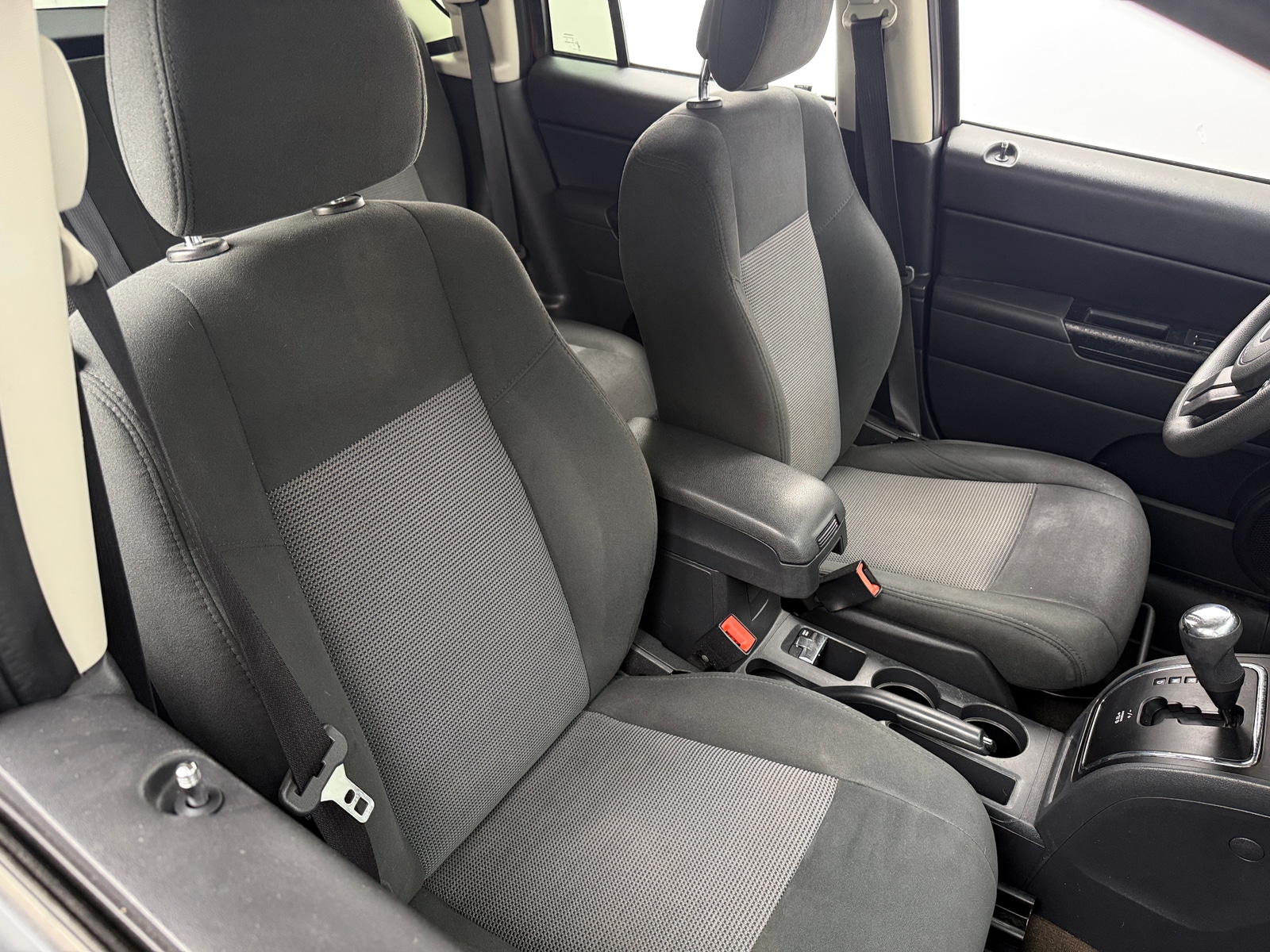 Thumbnail: 2016 Jeep Compass - 2