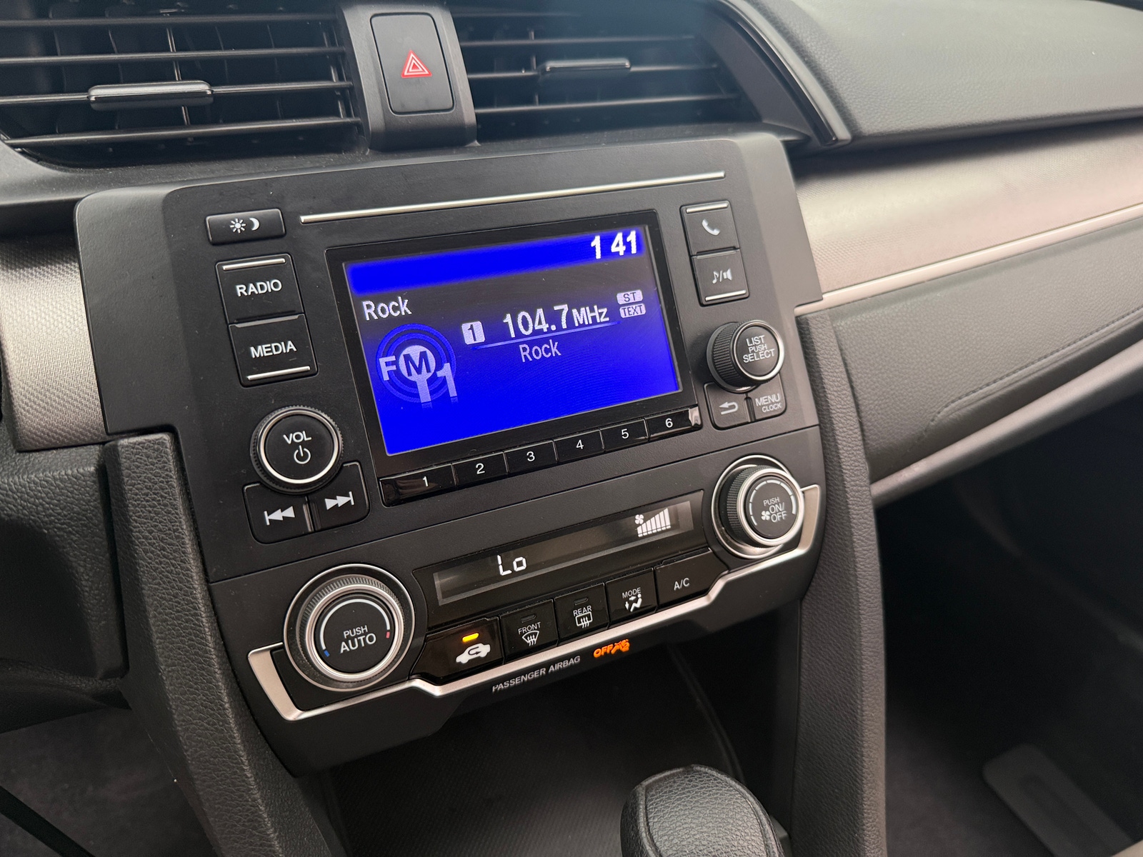 Thumbnail: 2017 Honda Civic - 4