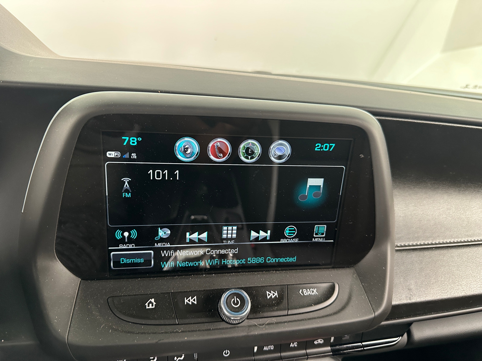 Thumbnail: 2017 Chevrolet Camaro - 3