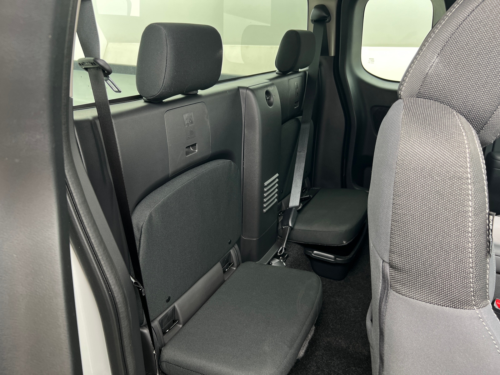 Thumbnail: 2022 Nissan Frontier - 6