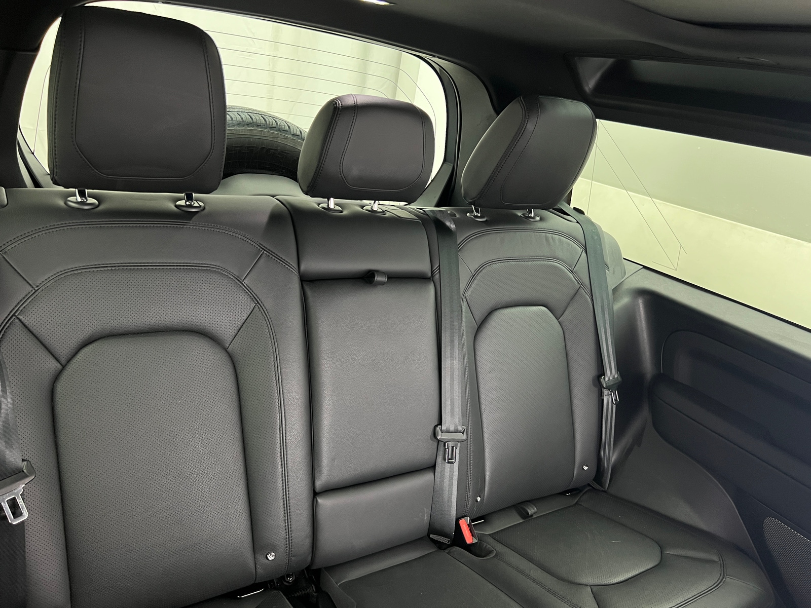 Thumbnail: 2024 Land Rover Defender - 5