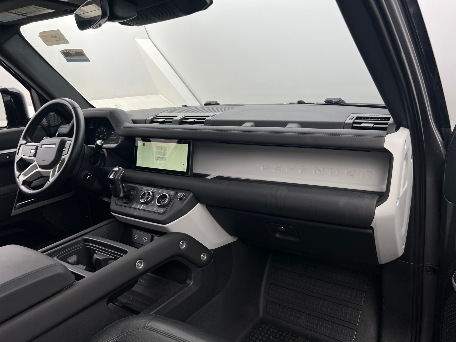 Thumbnail: 2024 Land Rover Defender - 2