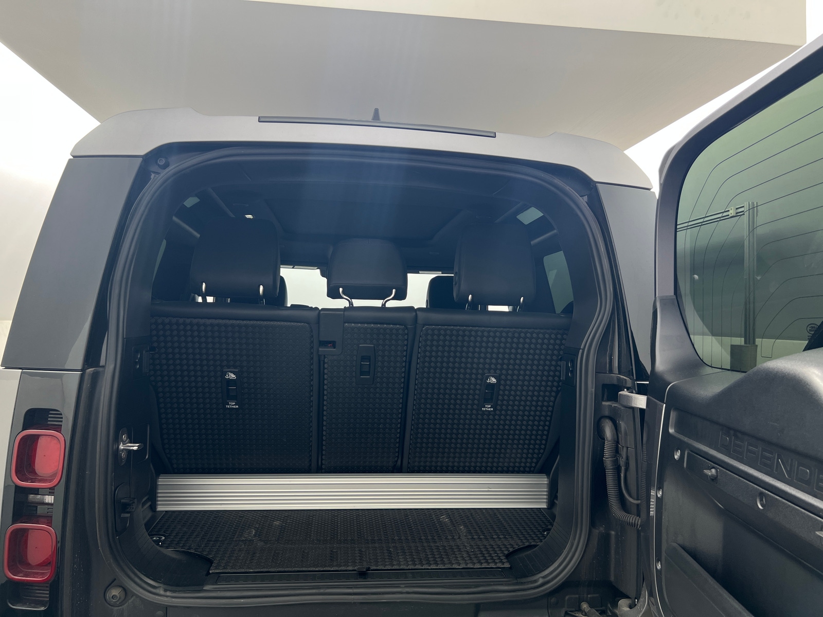 Thumbnail: 2024 Land Rover Defender - 6