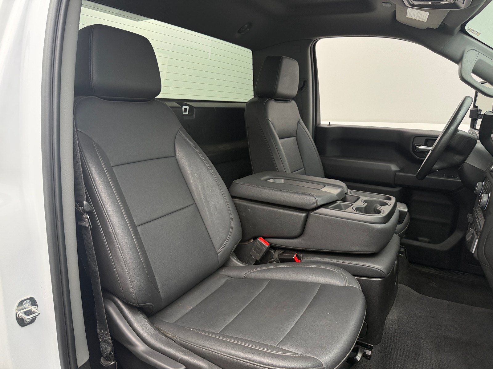 Thumbnail: 2024 Chevrolet Silverado 3500 - 2