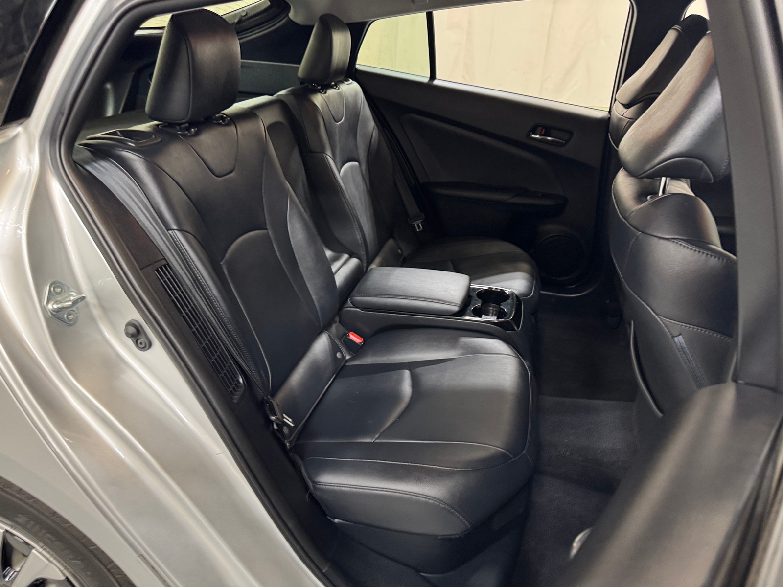 Thumbnail: 2017 Toyota Prius Prime - 6