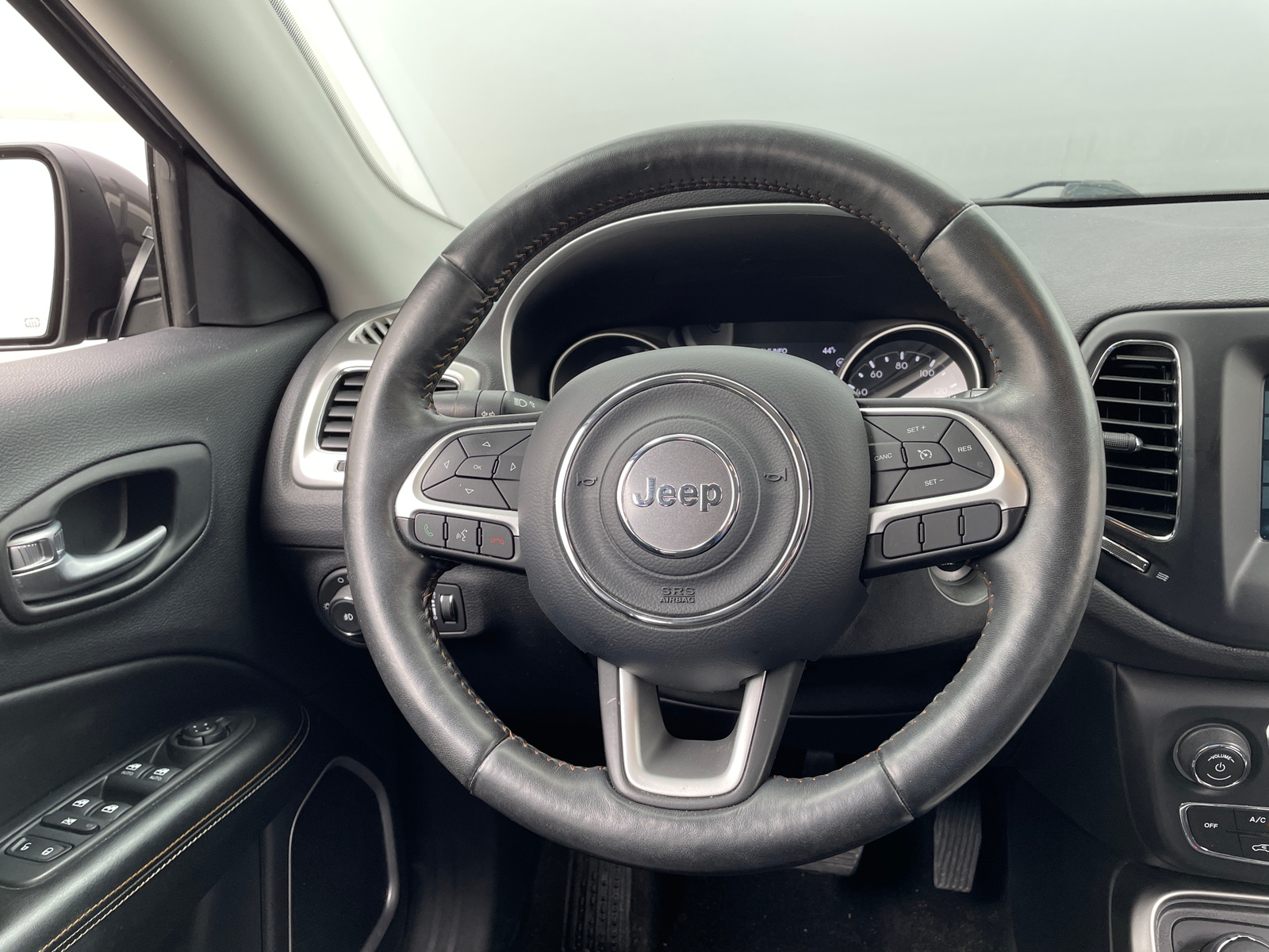 Thumbnail: 2018 Jeep Compass - 4