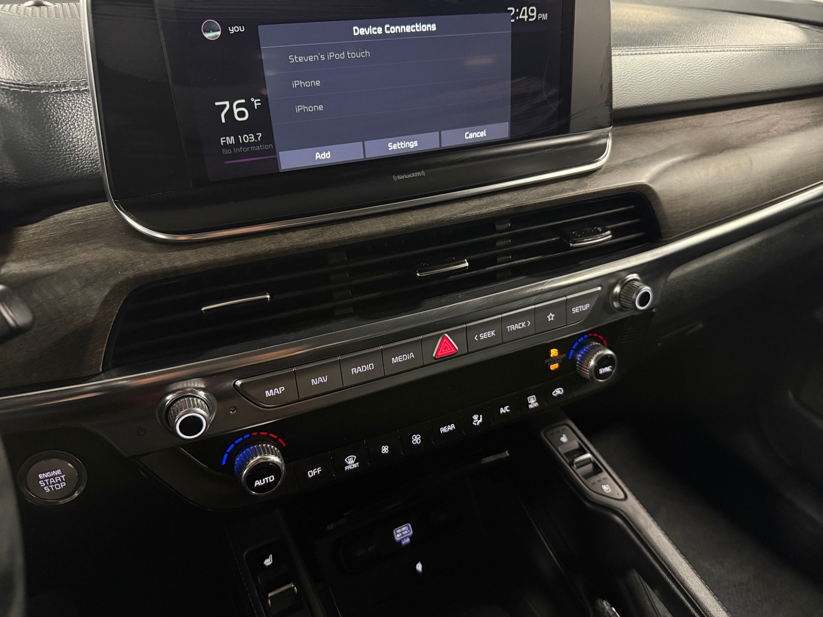 Thumbnail: 2021 Kia Telluride - 3