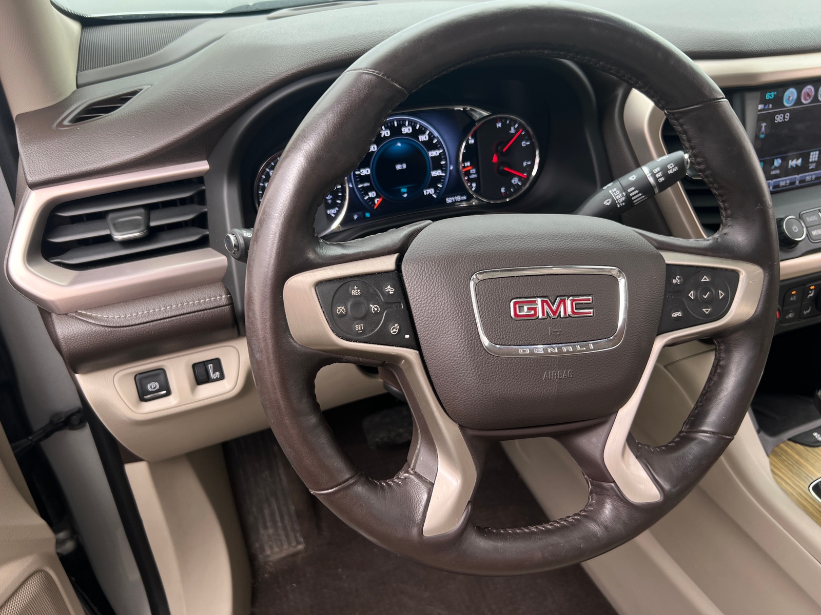 Thumbnail: 2017 GMC Acadia - 4