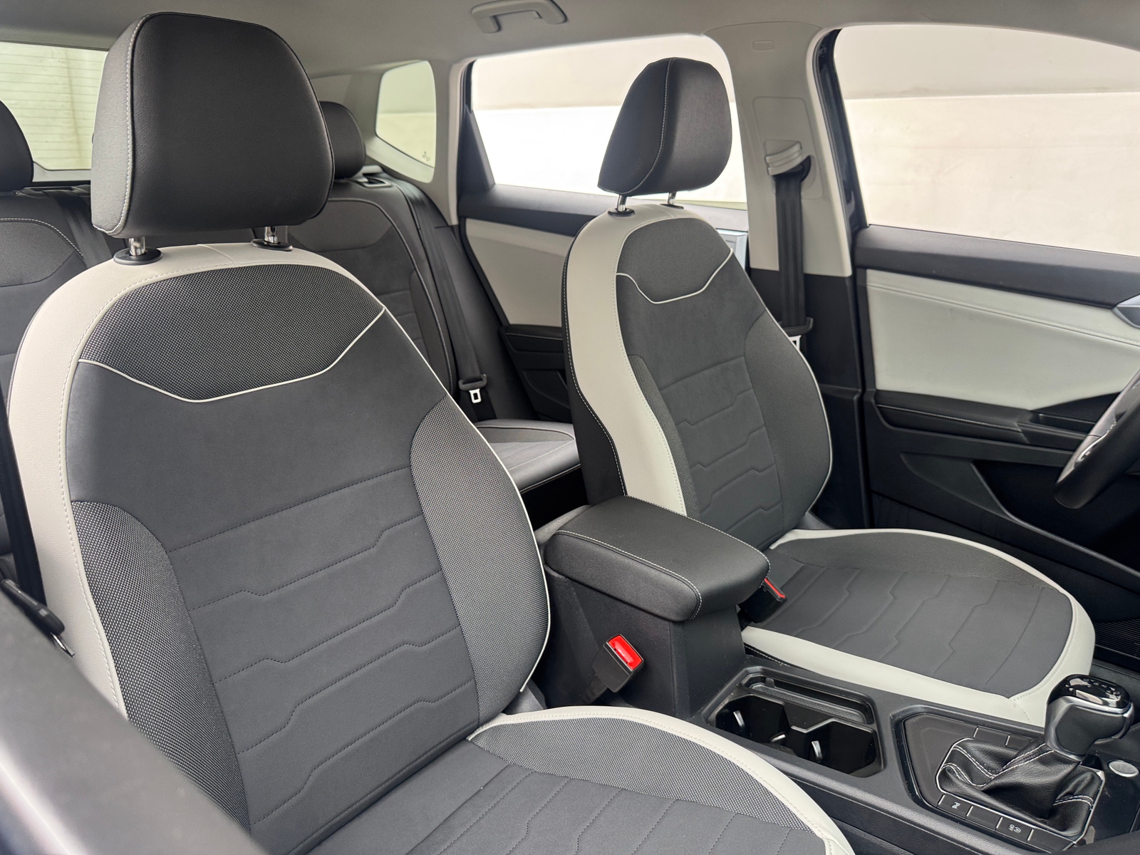 Thumbnail: 2025 Volkswagen Taos - 2