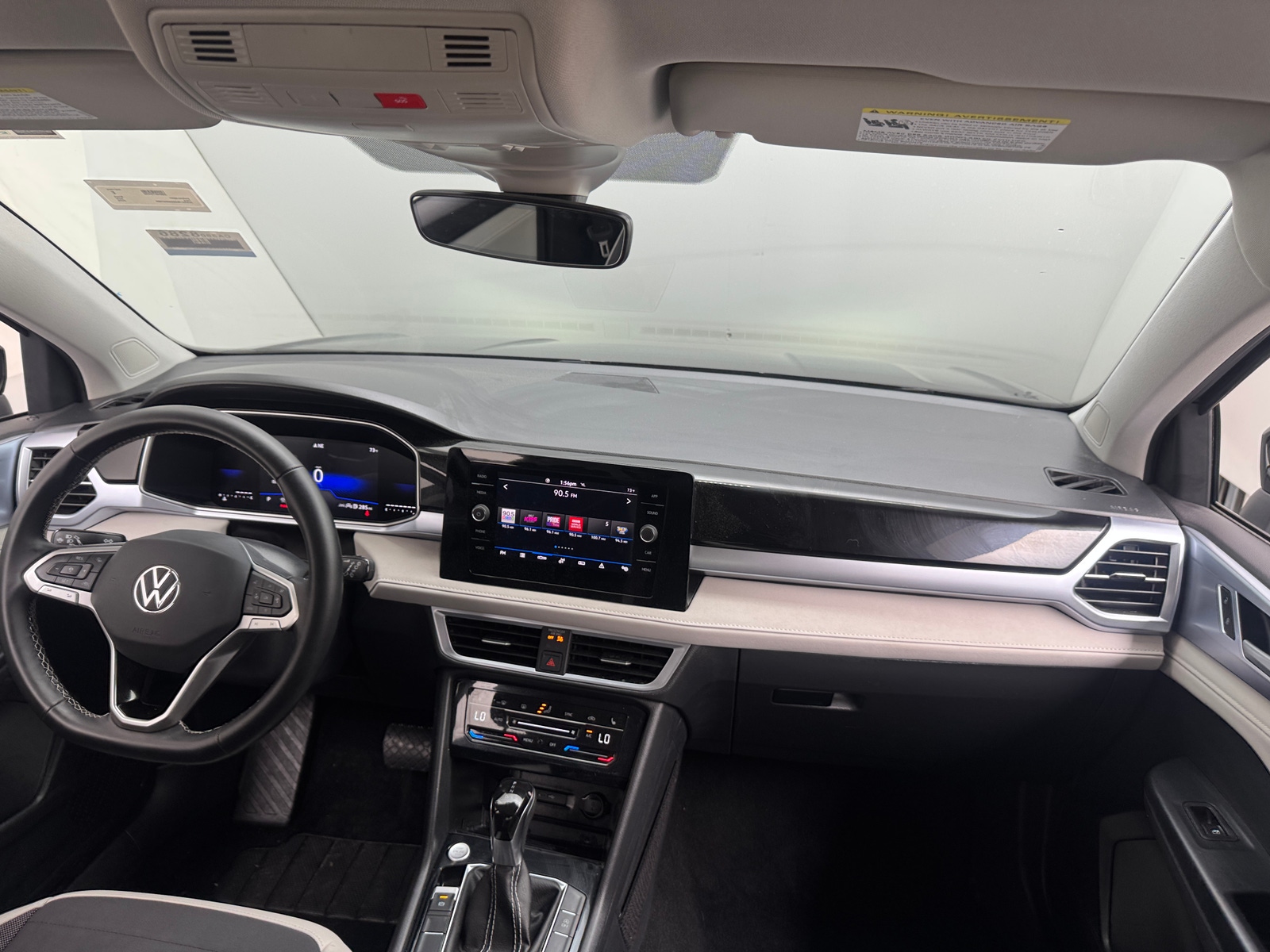 Thumbnail: 2025 Volkswagen Taos - 3