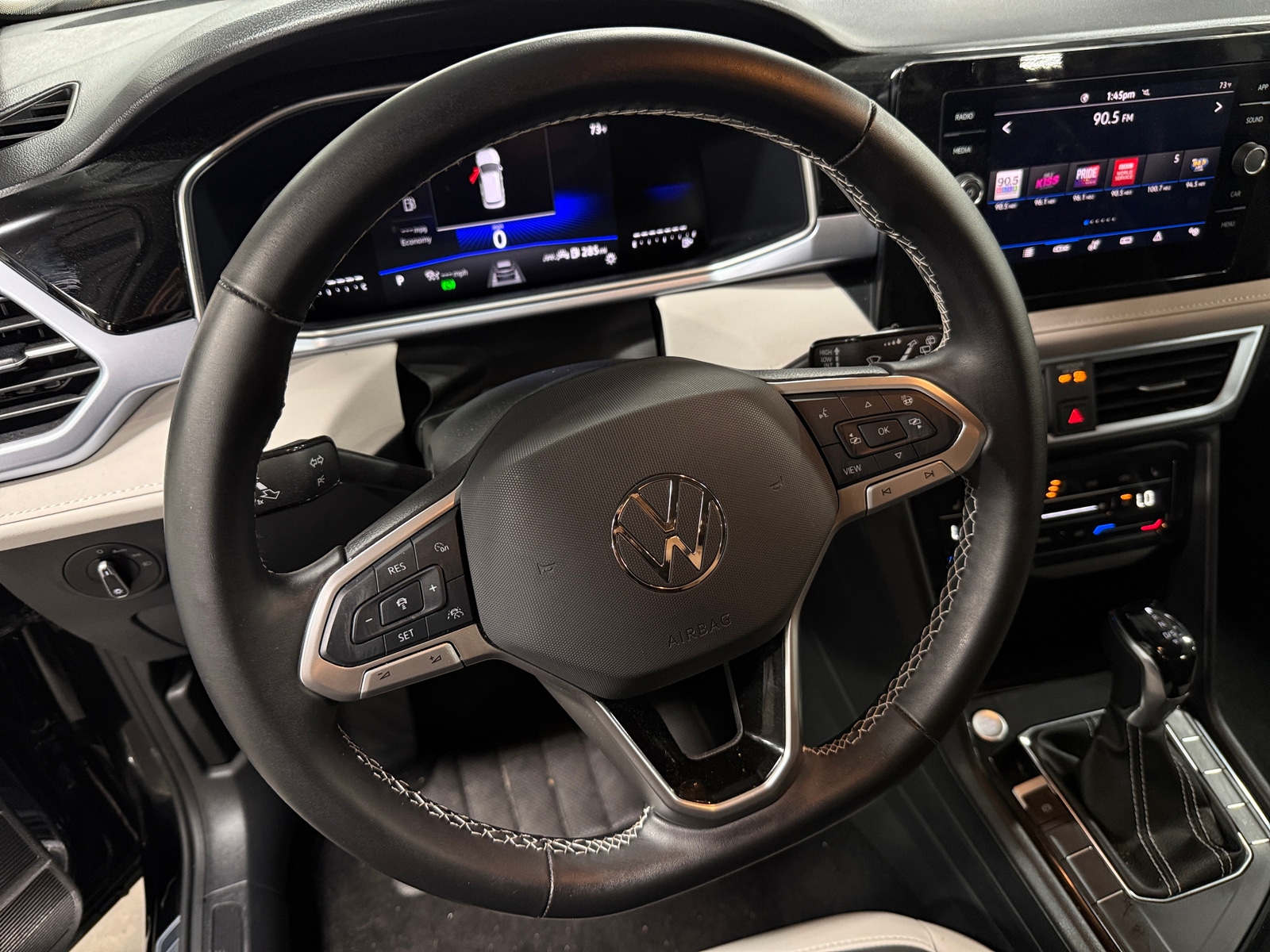 Thumbnail: 2025 Volkswagen Taos - 5