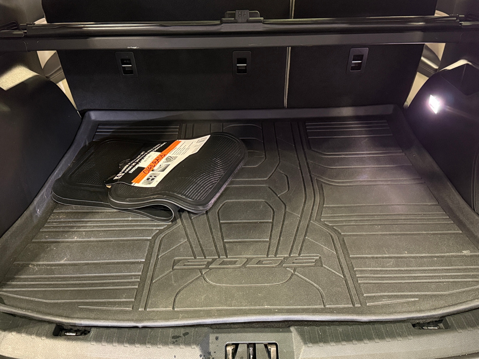 Thumbnail: 2018 Ford Edge - 6