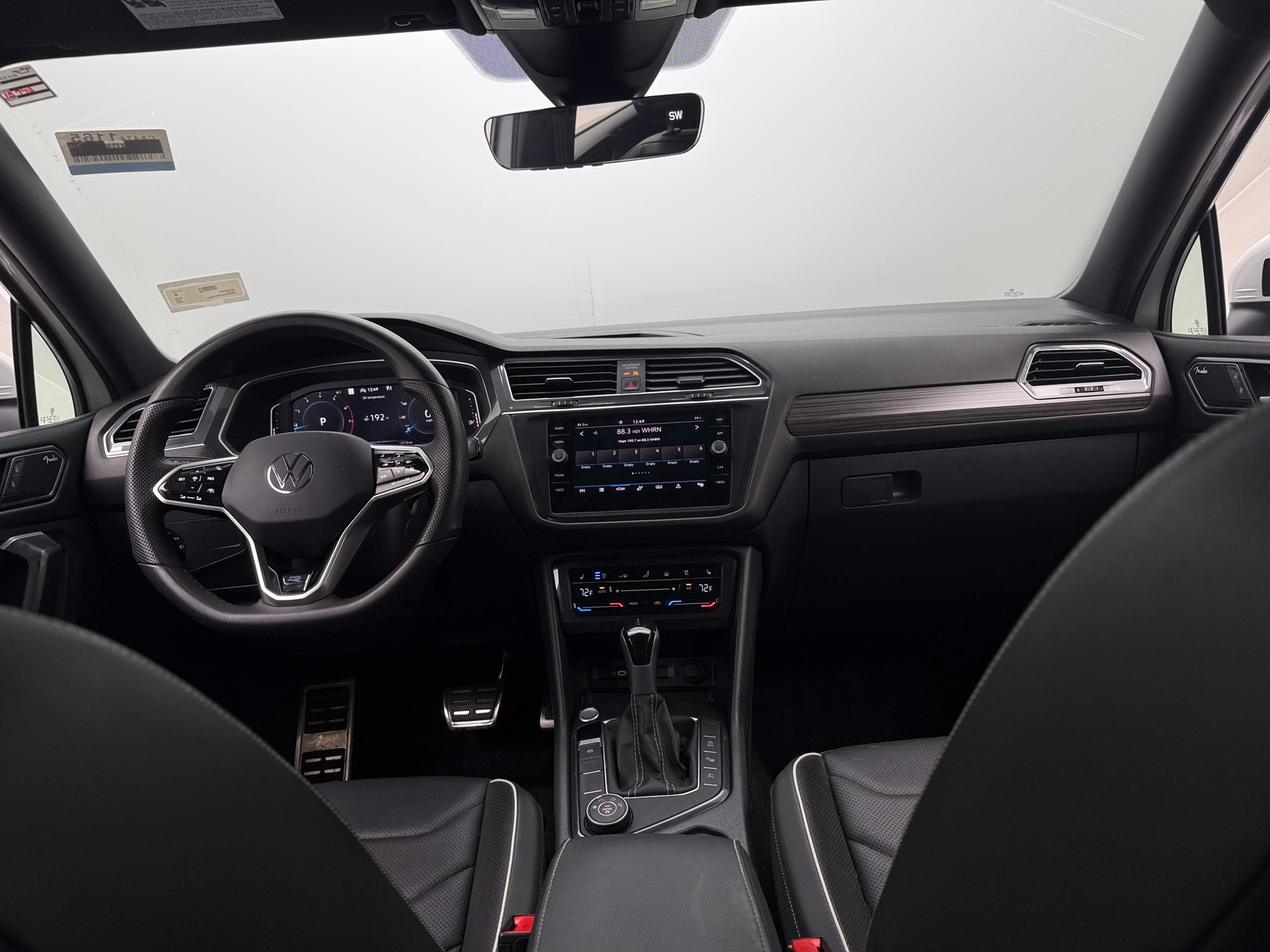 Thumbnail: 2023 Volkswagen Tiguan - 2