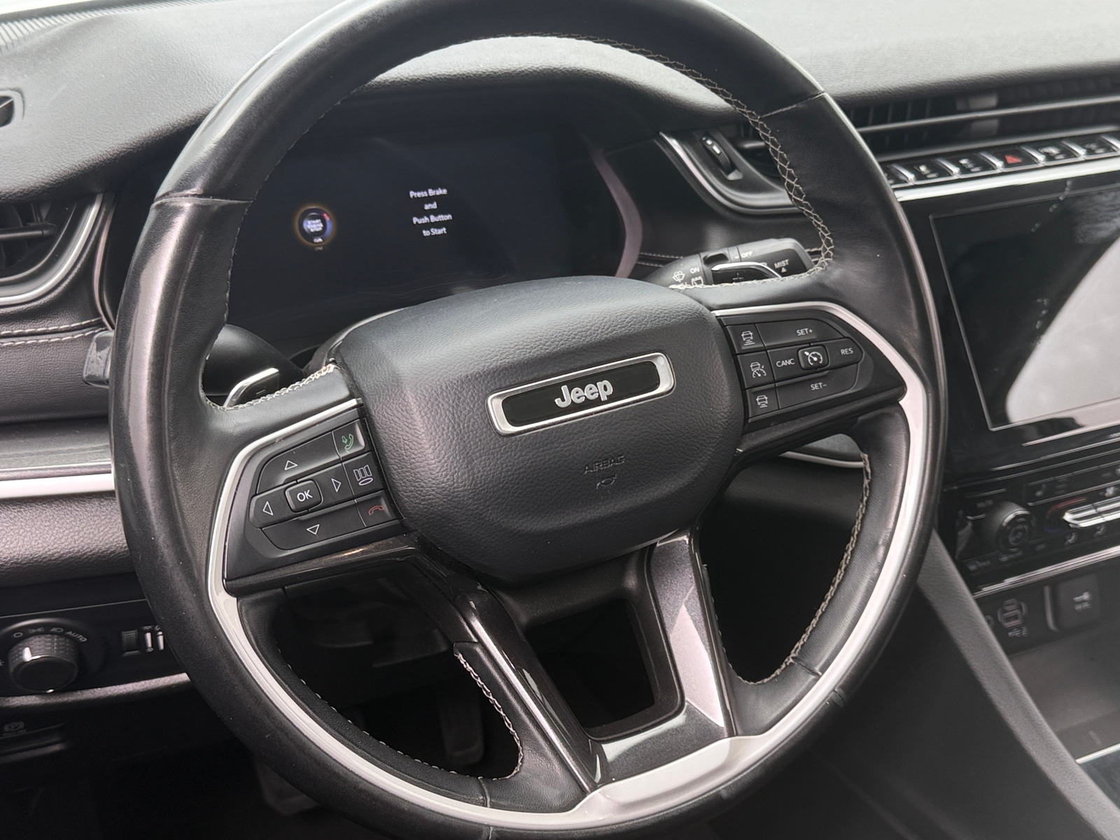 Thumbnail: 2022 Jeep Grand Cherokee L - 5