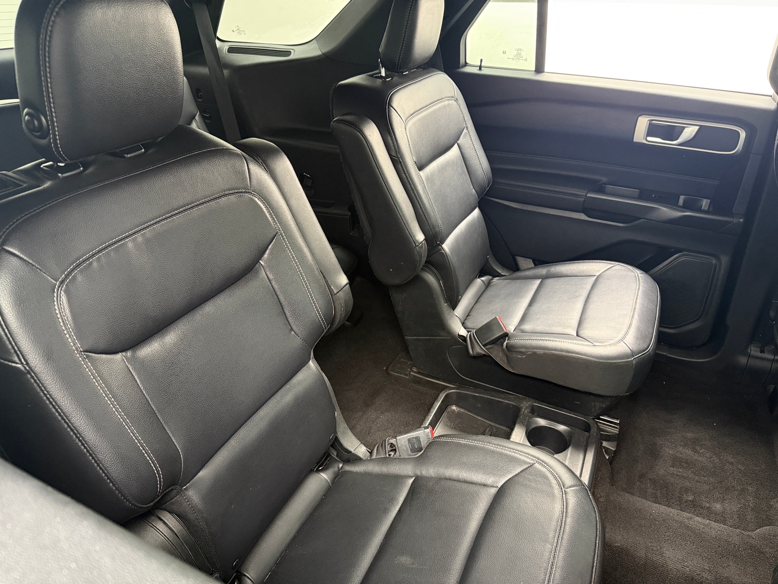 Thumbnail: 2020 Ford Explorer - 6