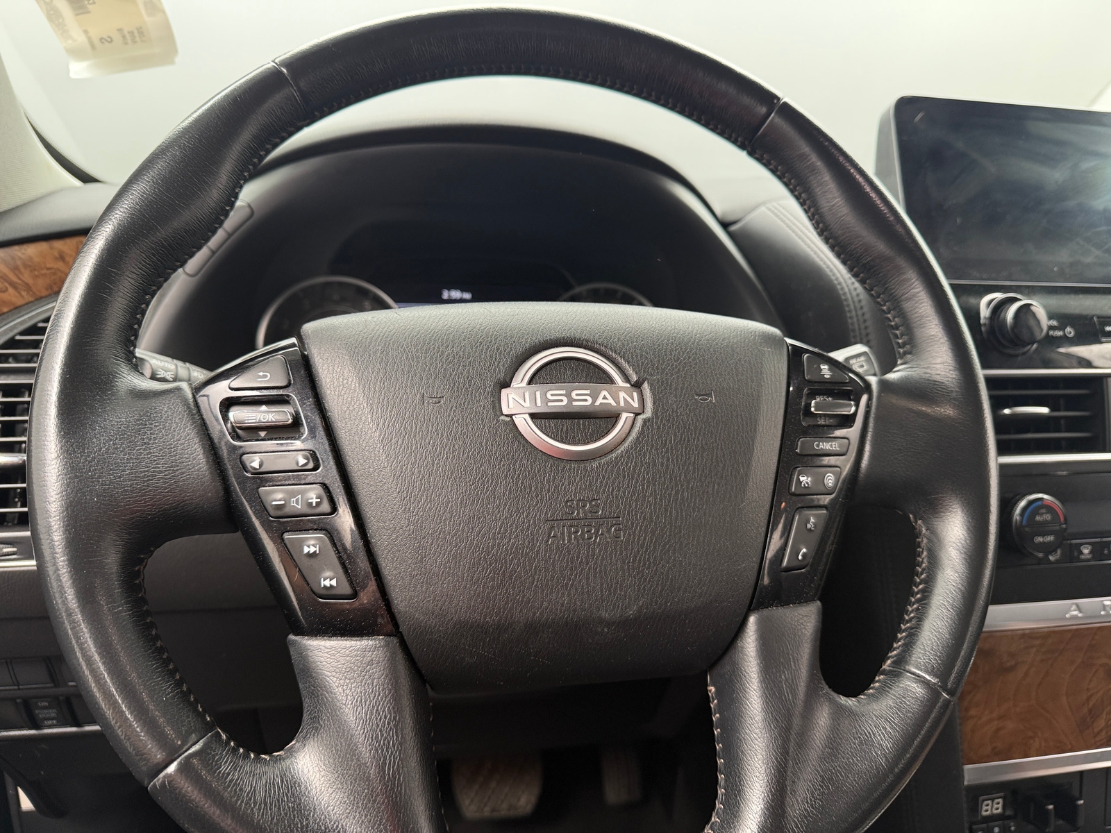 Thumbnail: 2021 Nissan Armada - 4