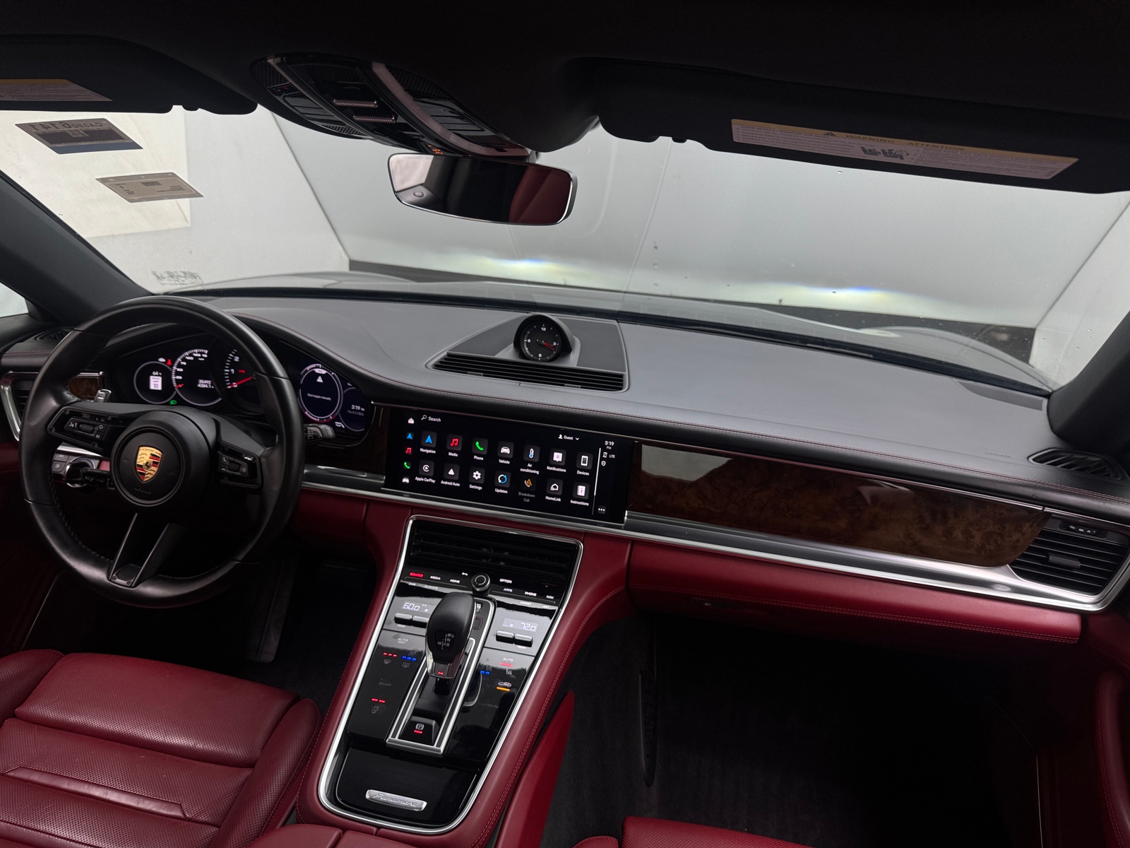 Thumbnail: 2023 Porsche Panamera - 2