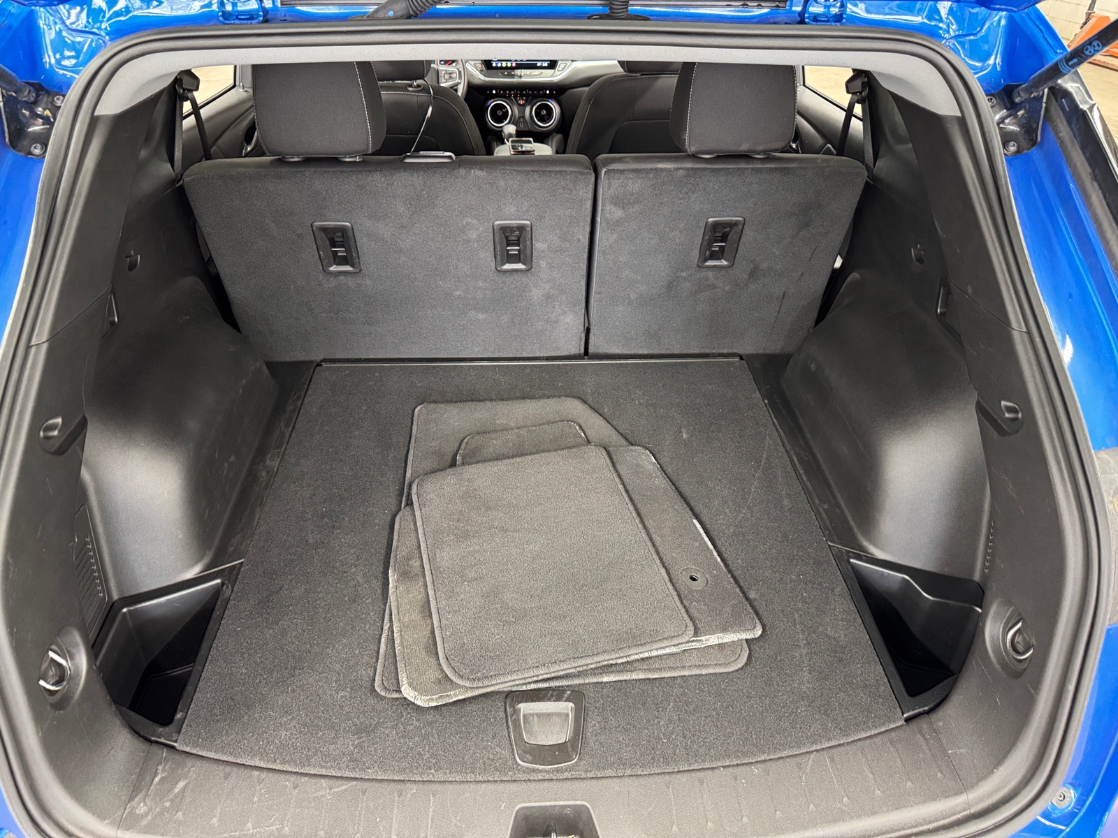 Thumbnail: 2025 Chevrolet Blazer - 7