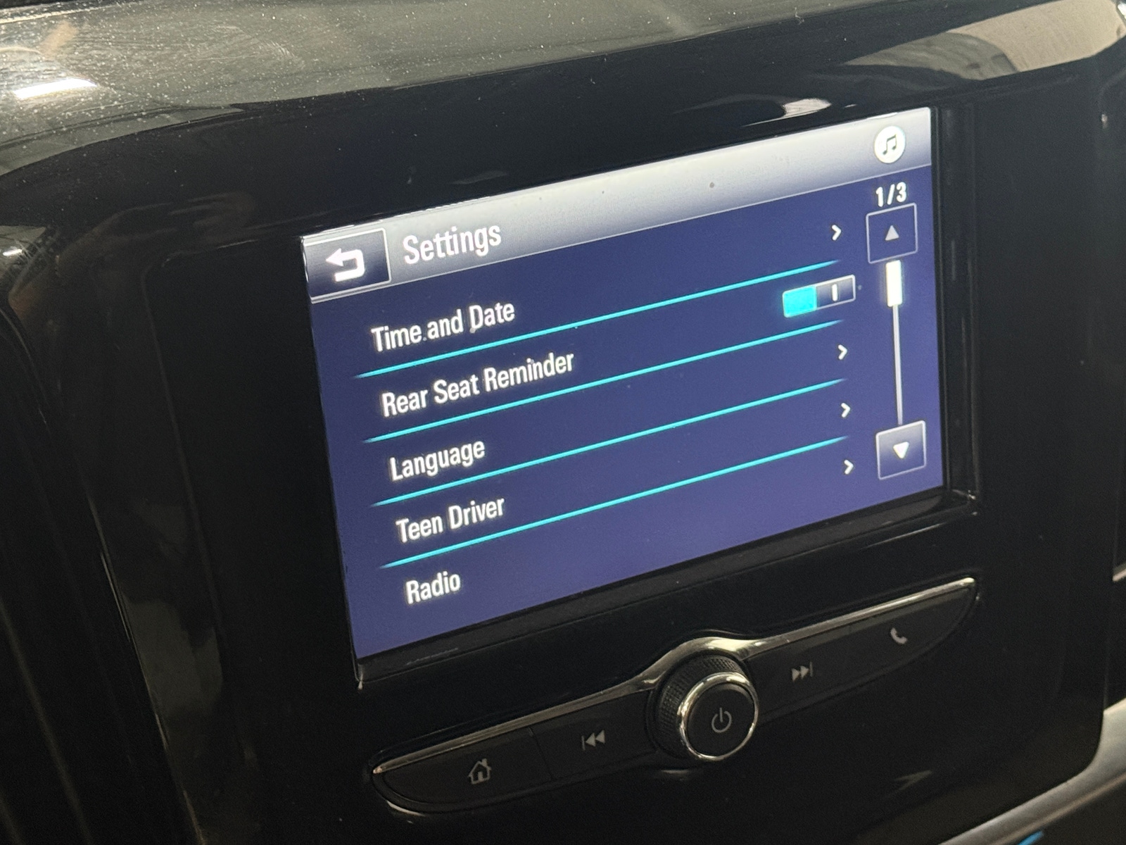 Thumbnail: 2019 Chevrolet Traverse - 4