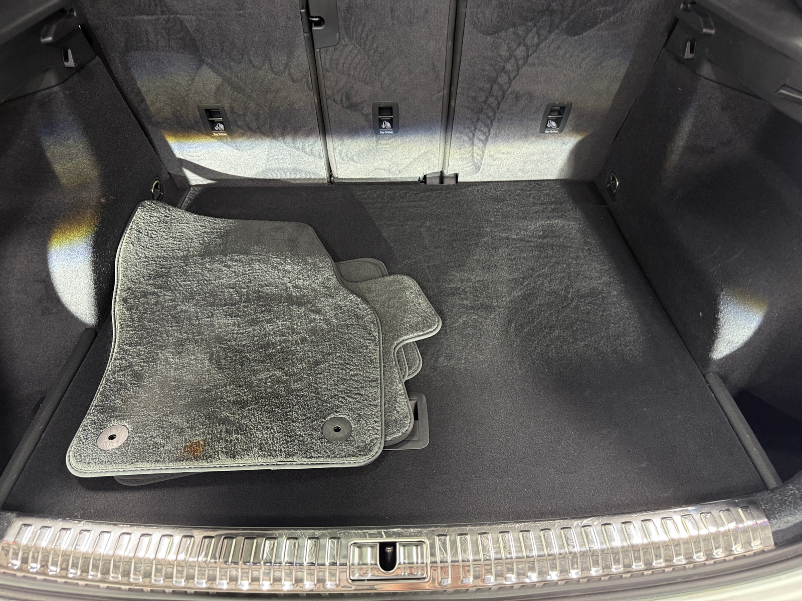 Thumbnail: 2024 Audi Q3 - 6