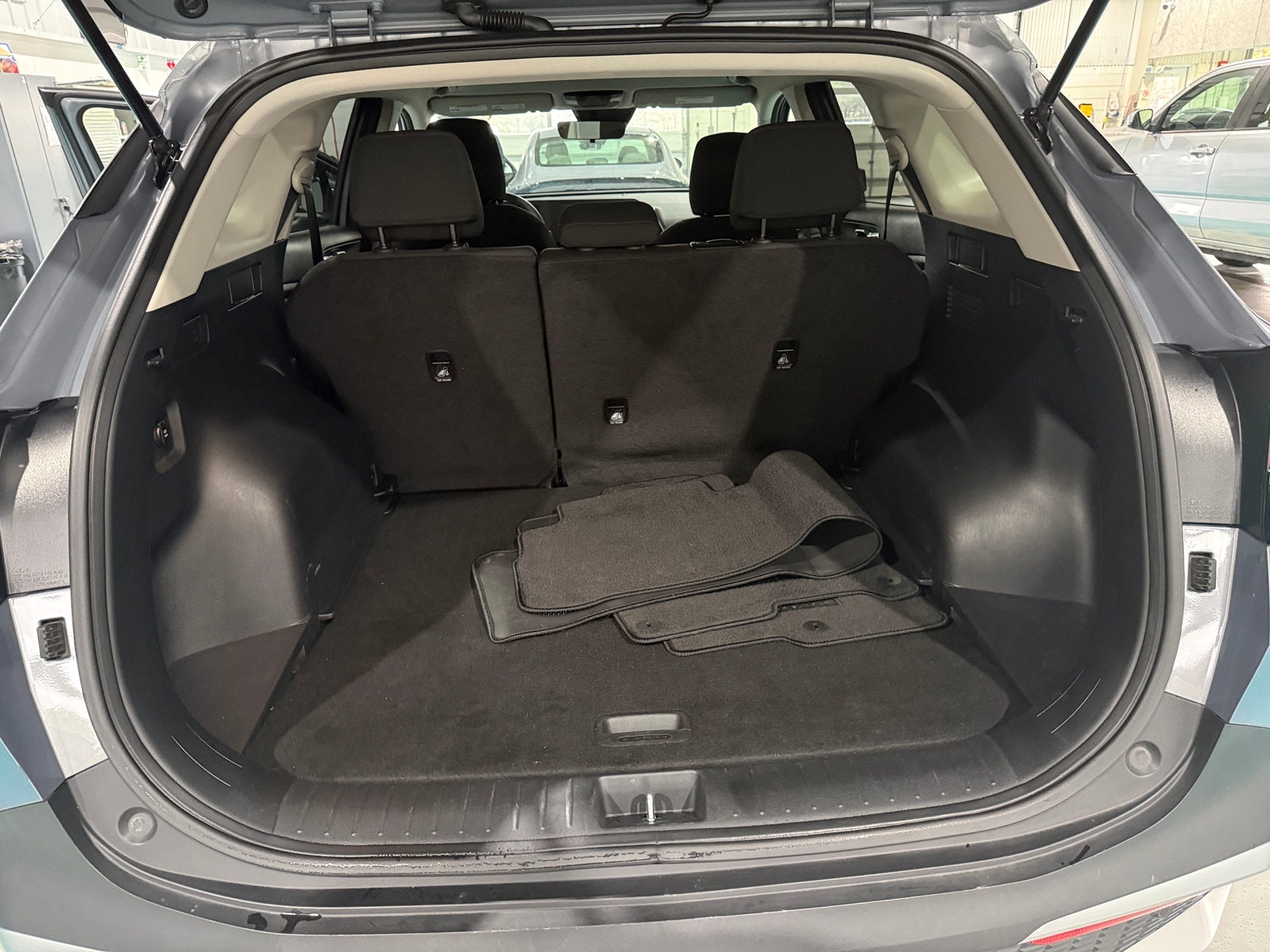 Thumbnail: 2025 Kia Sportage - 7