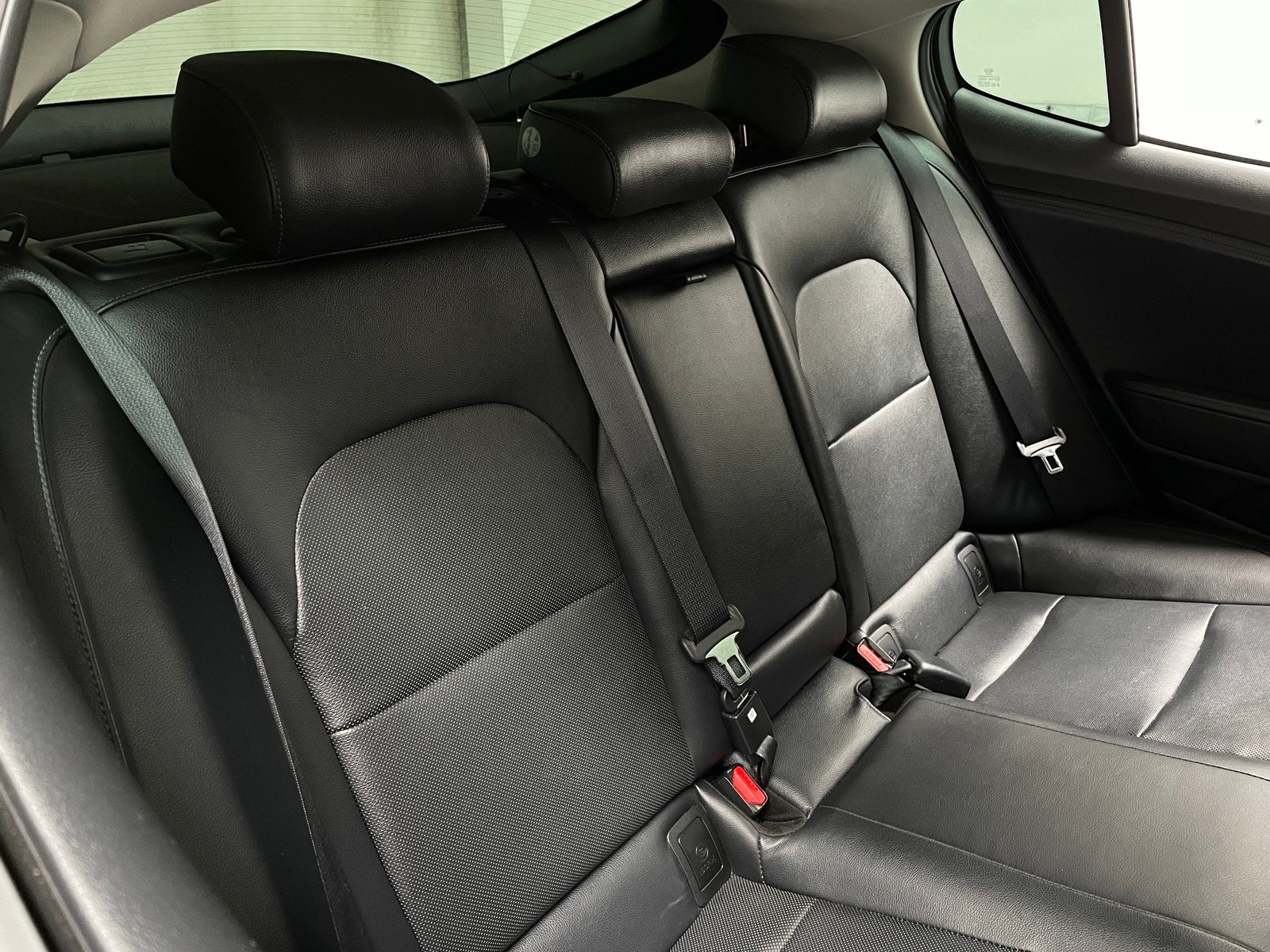 Thumbnail: 2018 Kia Stinger - 5