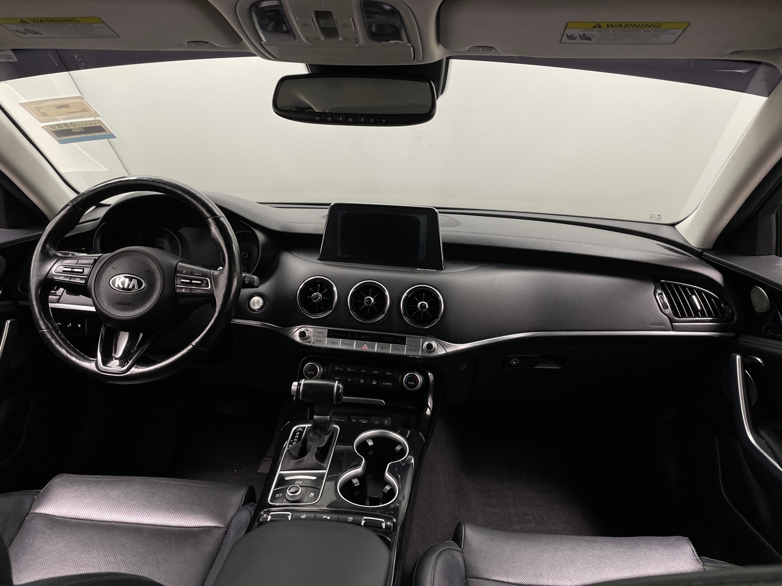 Thumbnail: 2018 Kia Stinger - 2