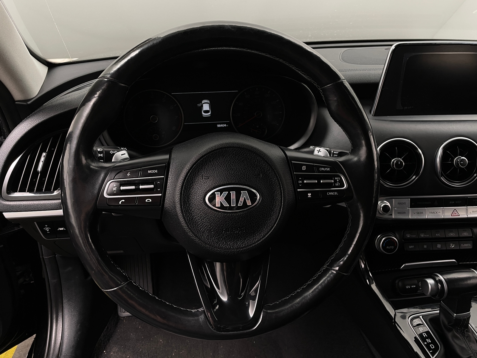 Thumbnail: 2018 Kia Stinger - 4