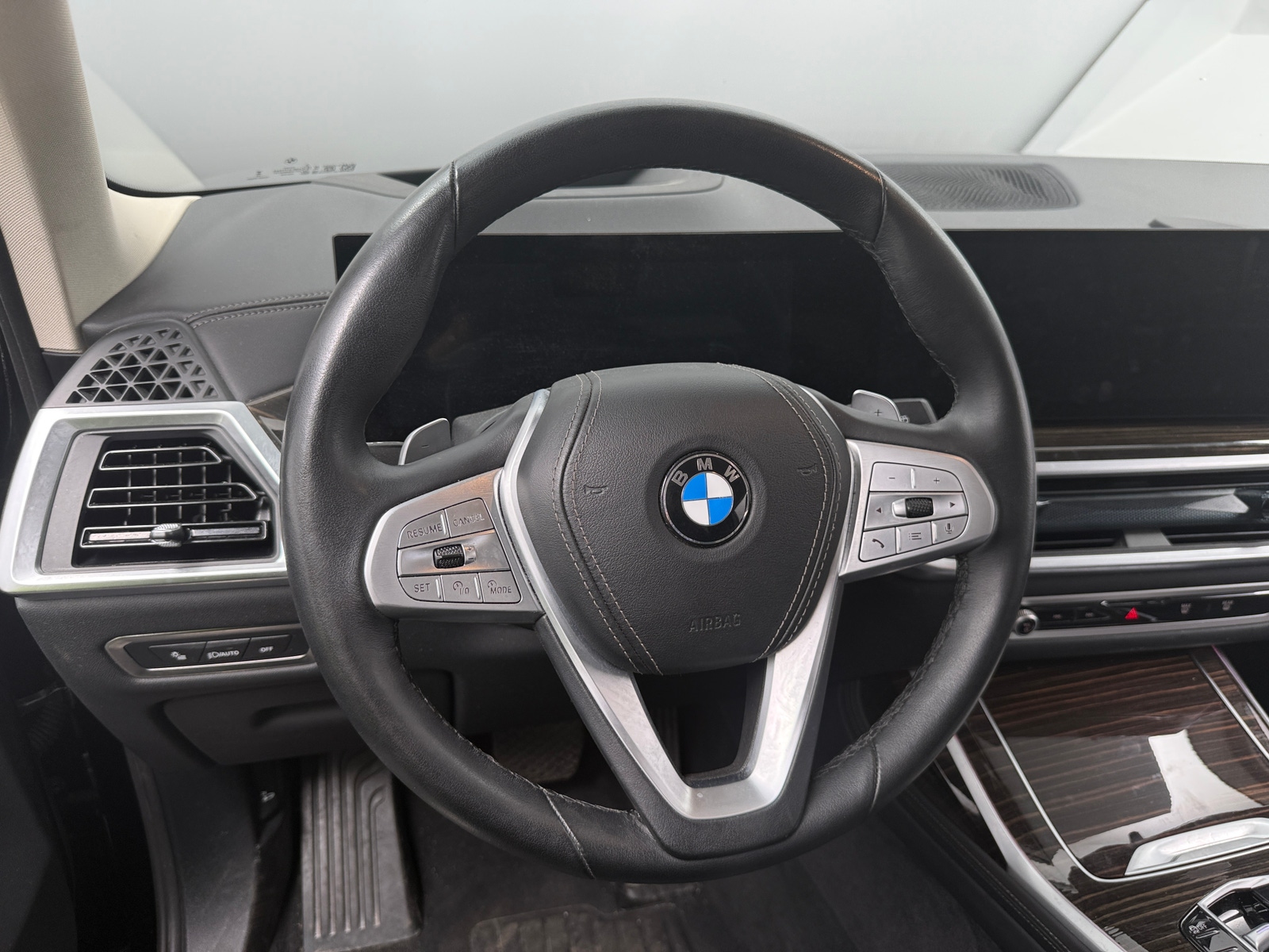 Thumbnail: 2025 BMW X7 - 5