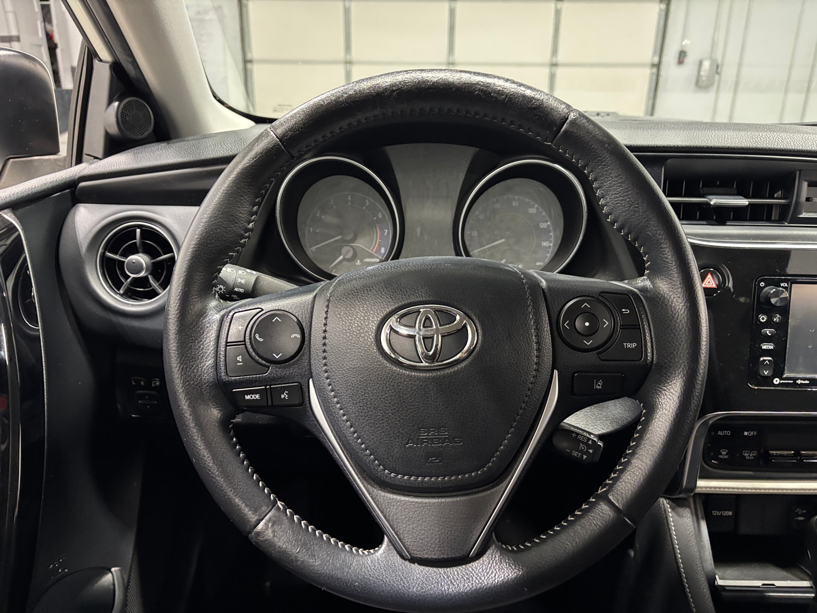 Thumbnail: 2017 Toyota Corolla iM - 5