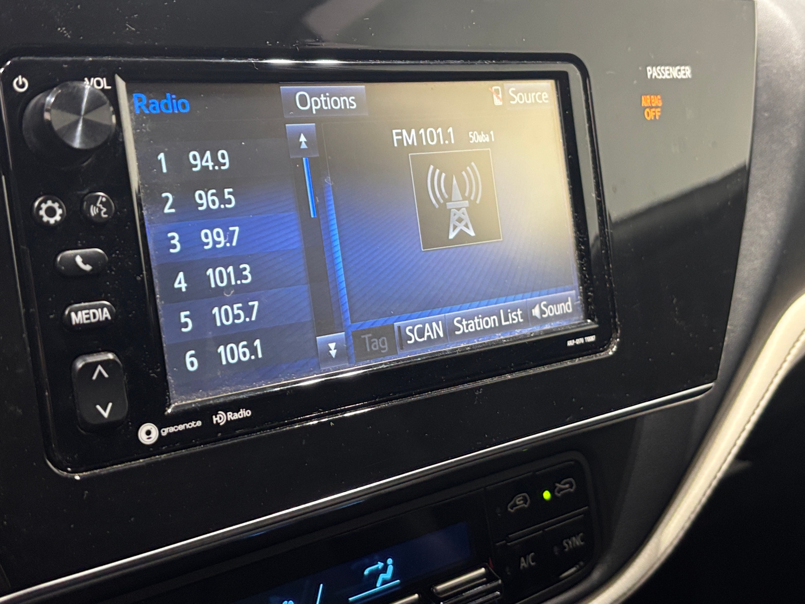 Thumbnail: 2017 Toyota Corolla iM - 4