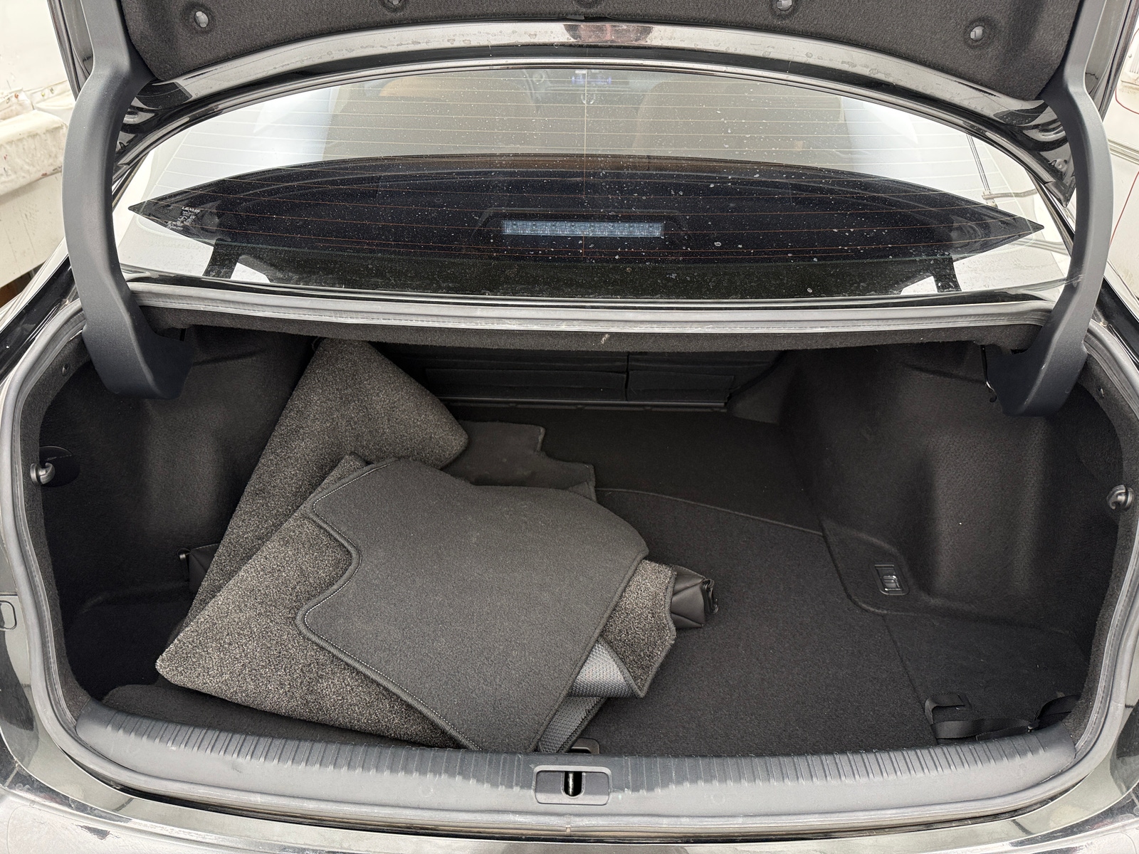 Thumbnail: 2020 Lexus IS - 6