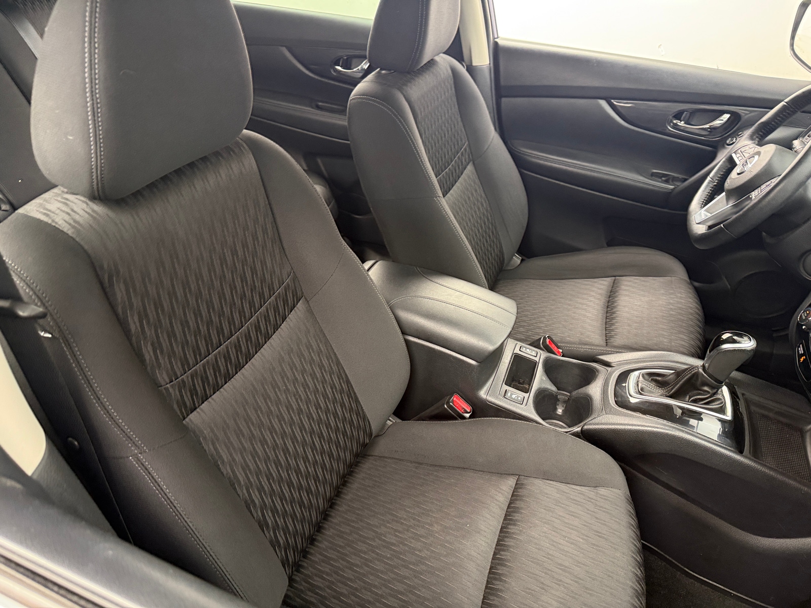 Thumbnail: 2020 Nissan Rogue - 2