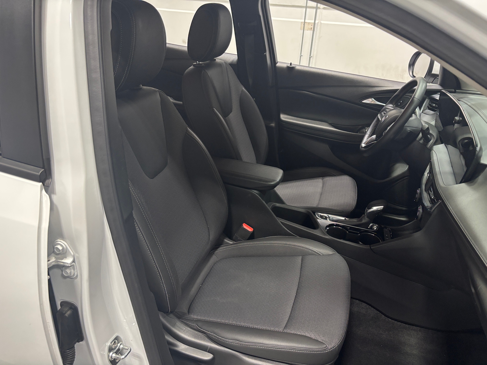 Thumbnail: 2025 Buick Encore GX - 2